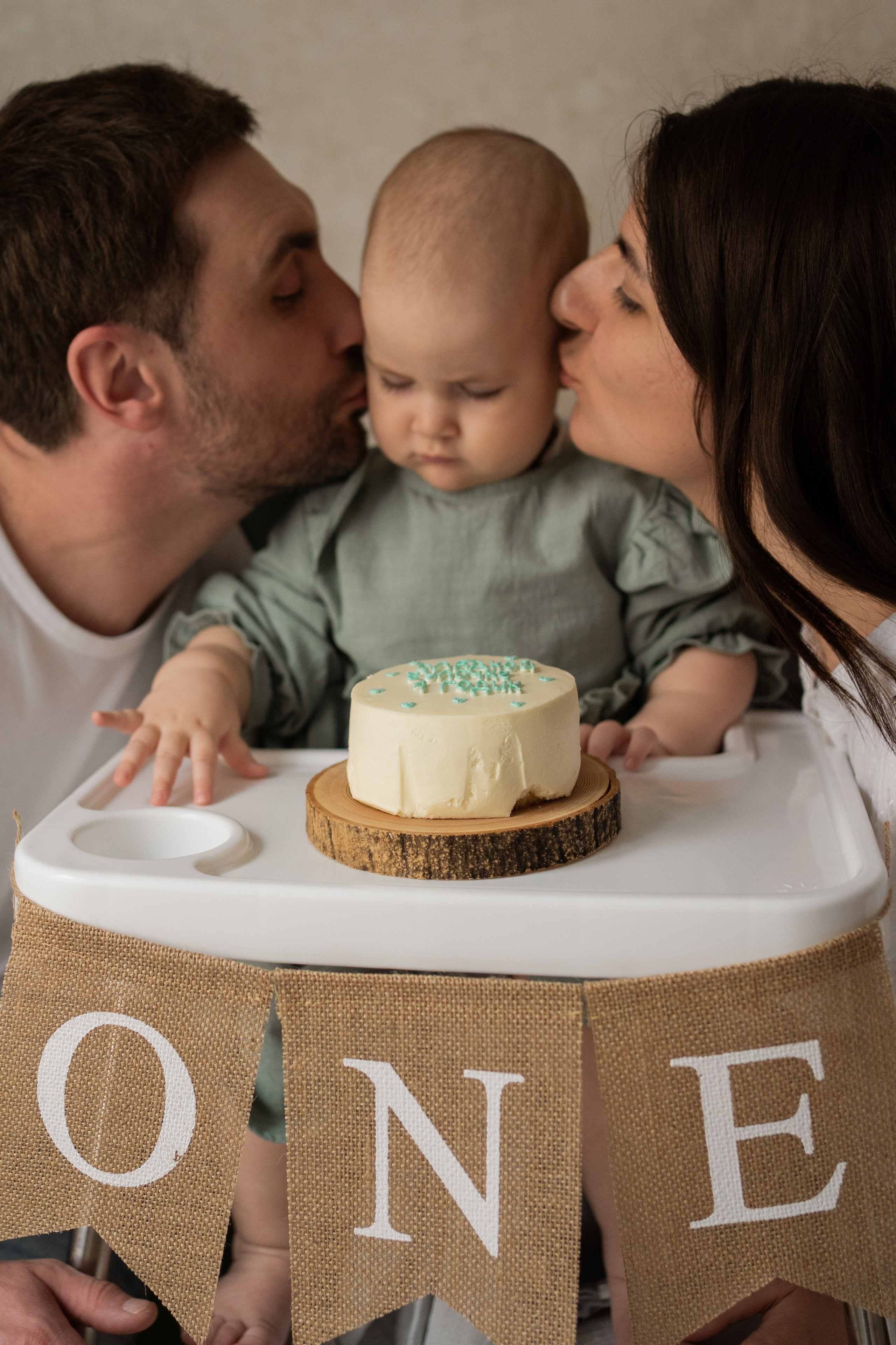 Домашняя фотосессия. Годик Еве. Фотограф грудного вскармливания в Москве Екатерина
