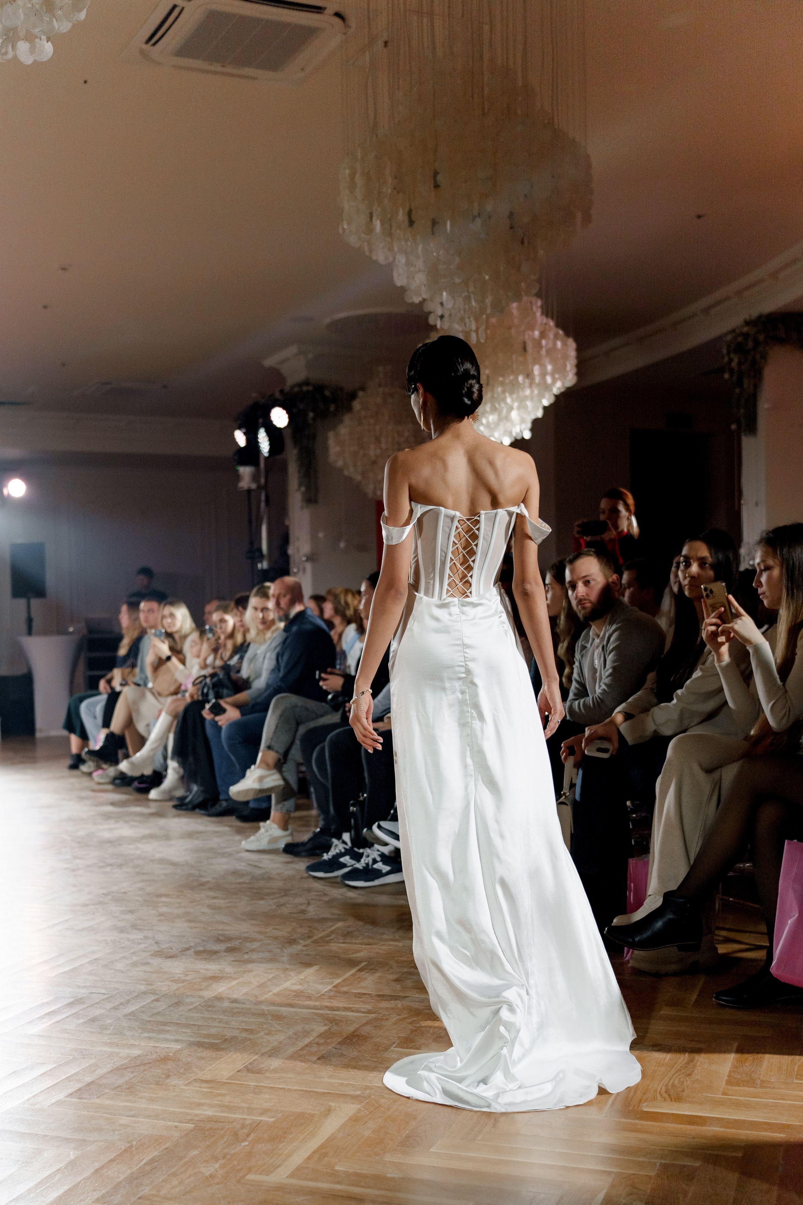 Выставка свадебных специалистов «Свадьба на 1000%». Свадебный фотограф в Санкт-Петербурге