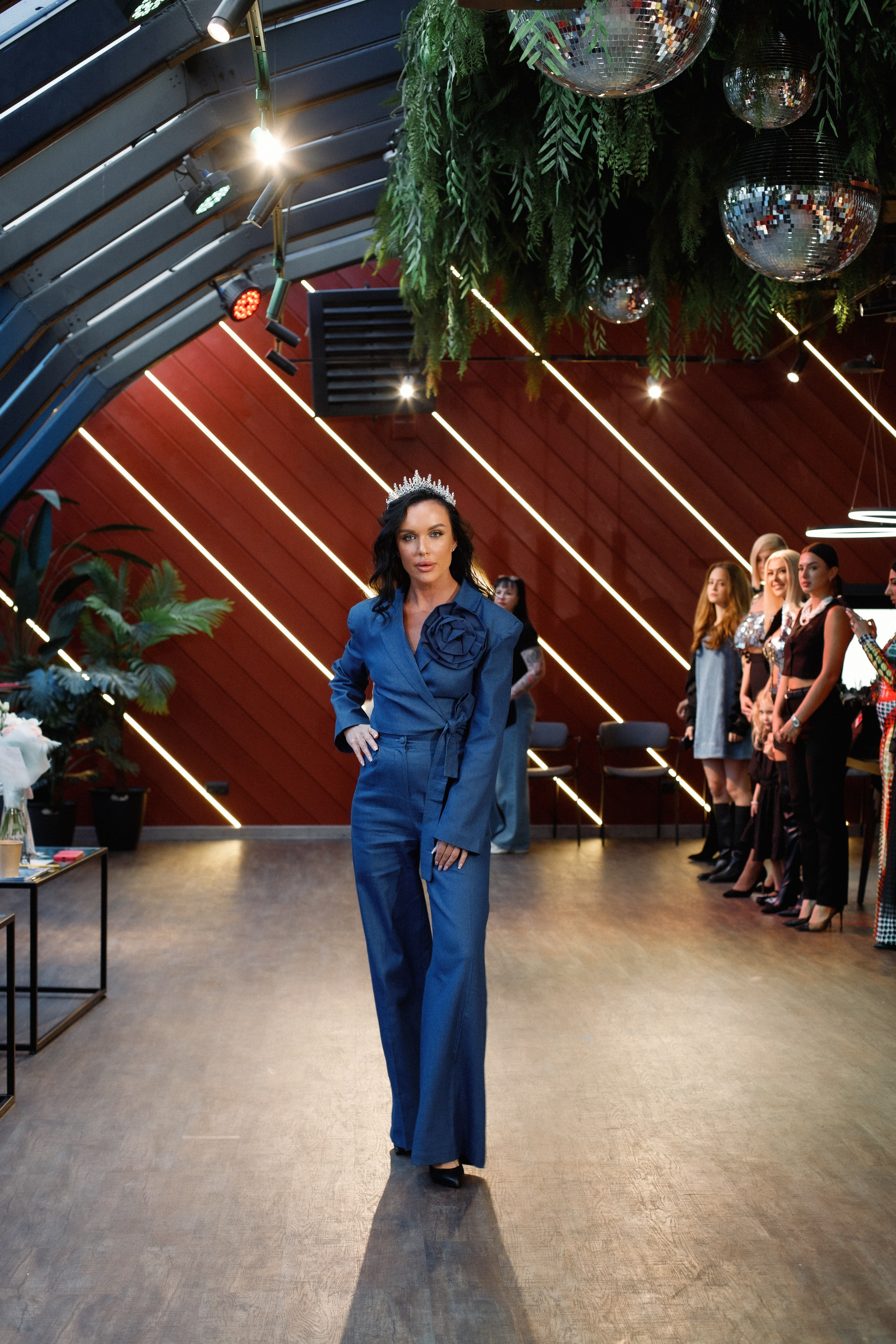 QUEEN KHV [12 ЛЕТ]. СВОИ. ФОТООТЧЕТЫ-СОБЫТИЯ-МЕСТА