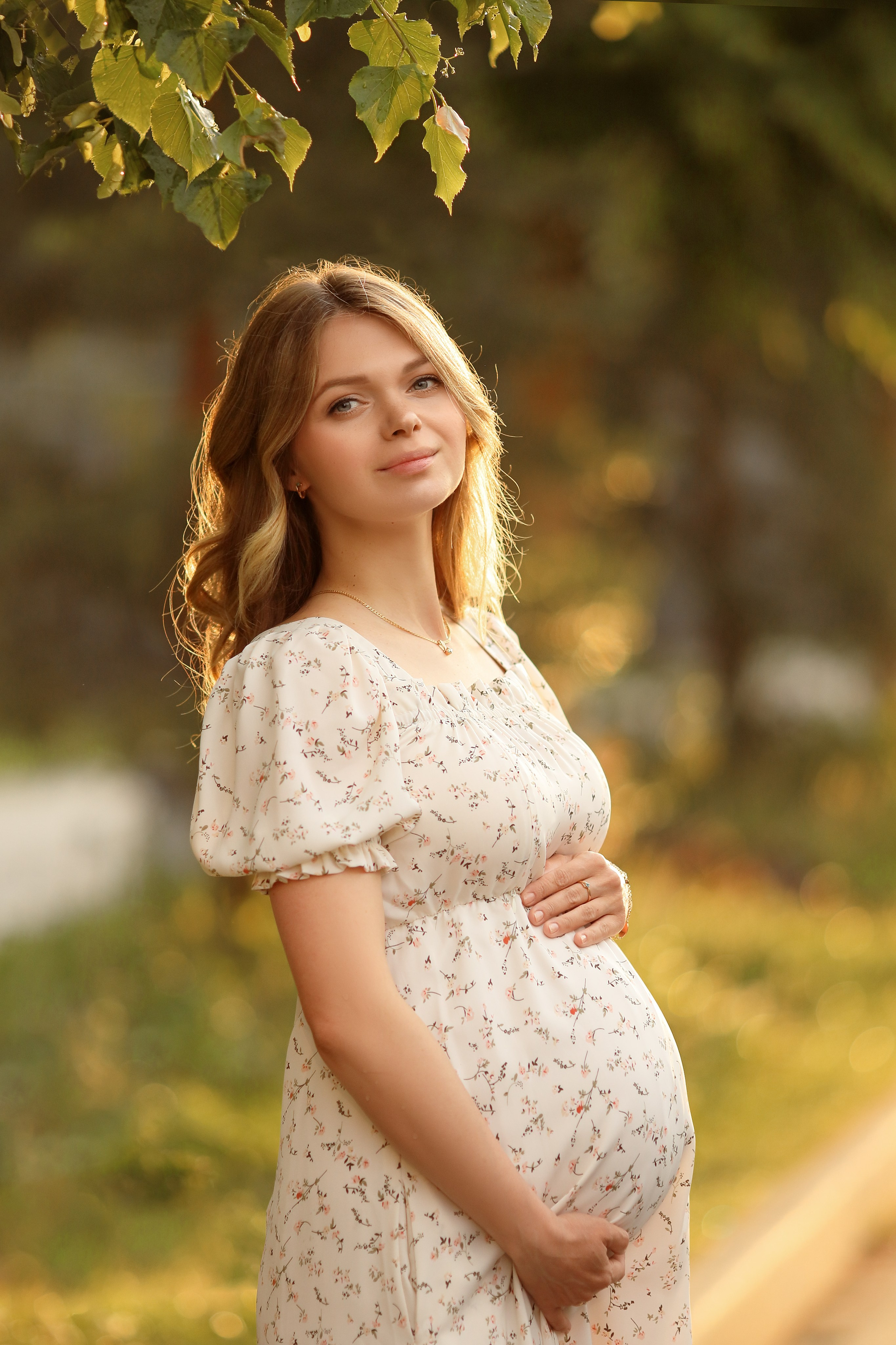 Фотосессия беременной в сирени: Идеи для красивых кадров в Москве. Профессиональный фотограф в Москве. Елена Шуваева