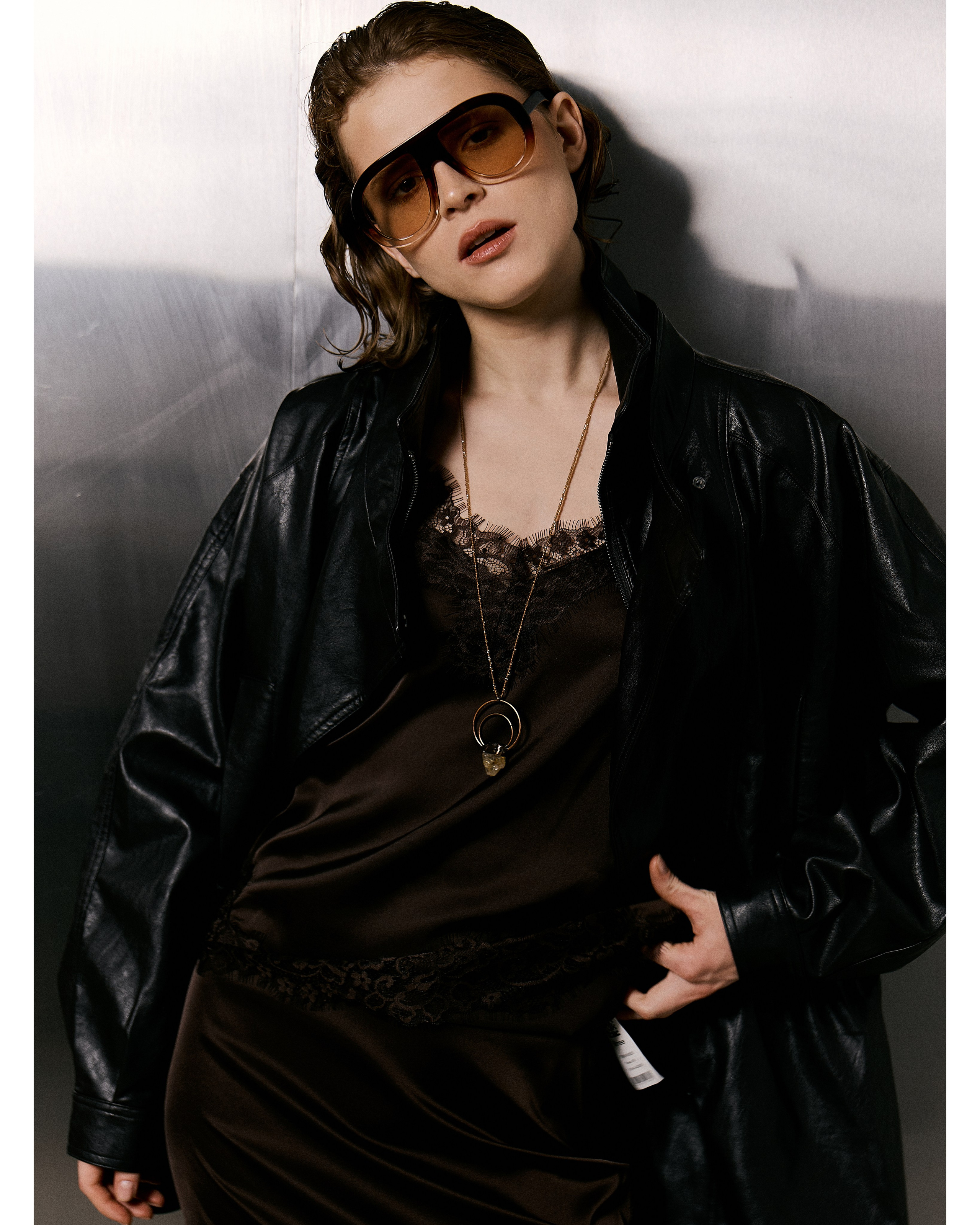 Для брендов. Казанский фотограф-минималист Сюмбель