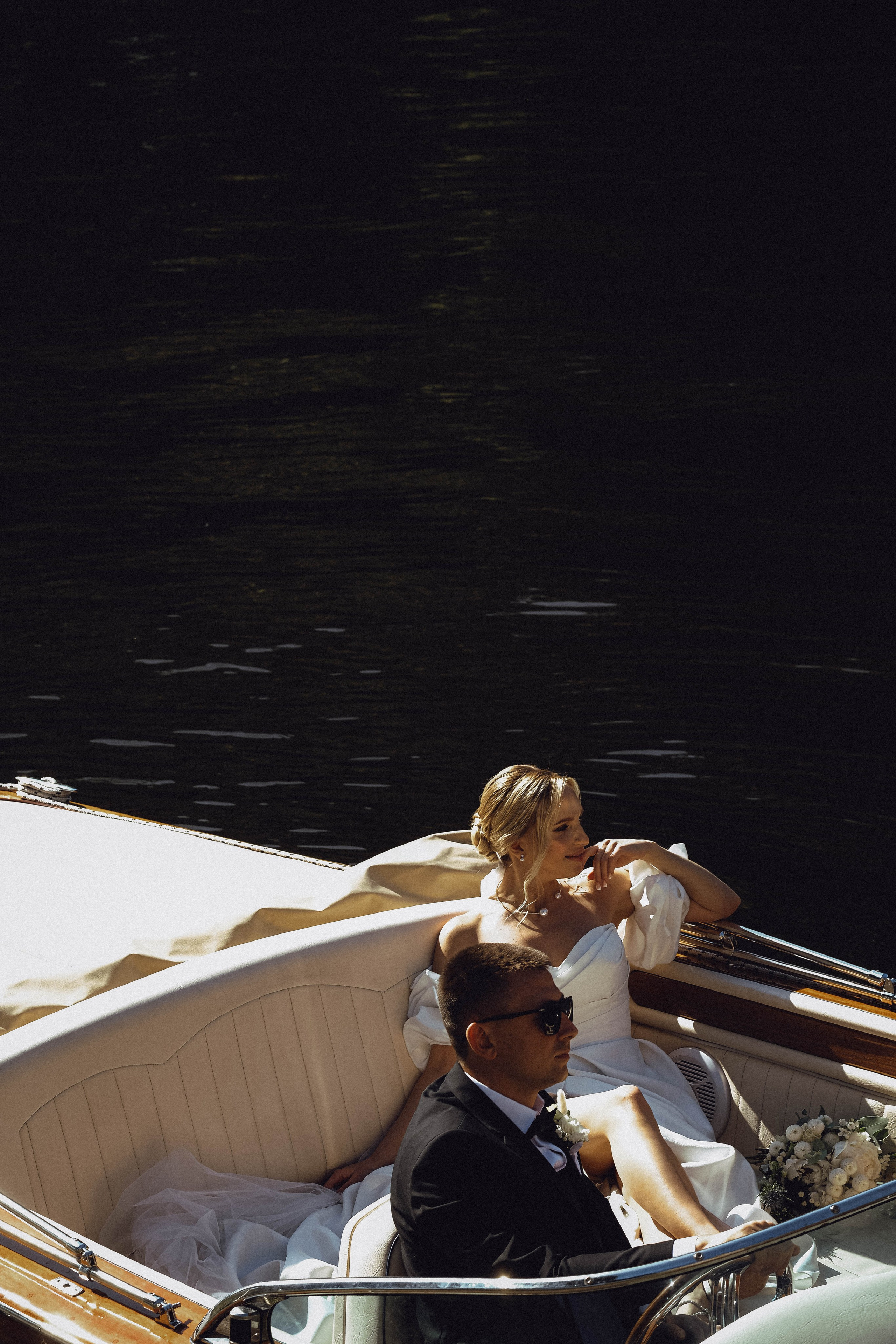 СВАДЕБГНАЯ ПРОГУЛКА ПО КАНАЛ САНКТ-ПЕТЕРБУРГА НА КАТЕРЕ. Профессиональный фотограф, Санкт-Петербург — Виктория Богомолова