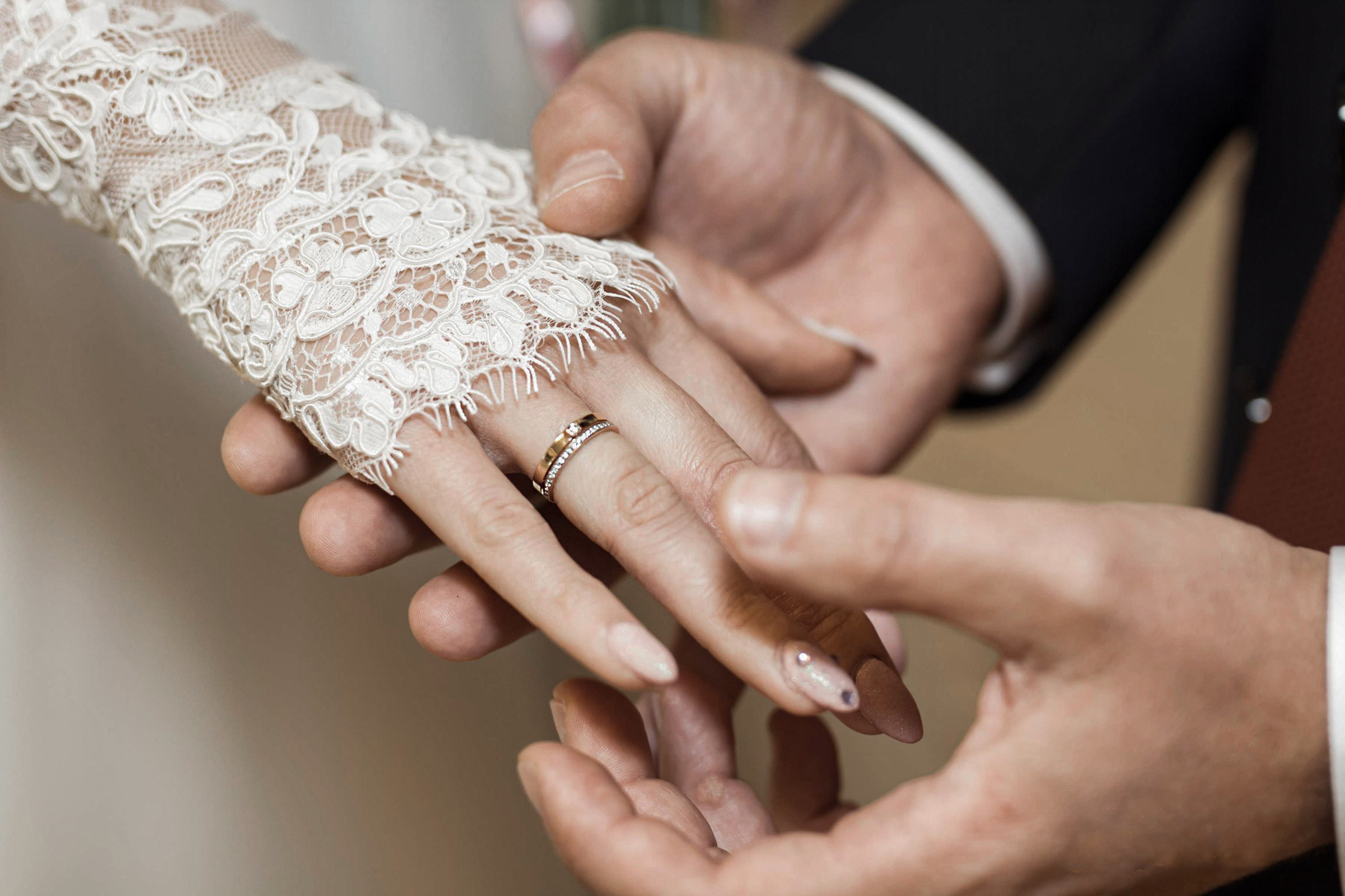 Регистрация в Петергофе, прогулка на метеоре. Елизавета и Роман. Свадебный, семейный и контент фотограф в Санкт- Петербурге Елена Грие