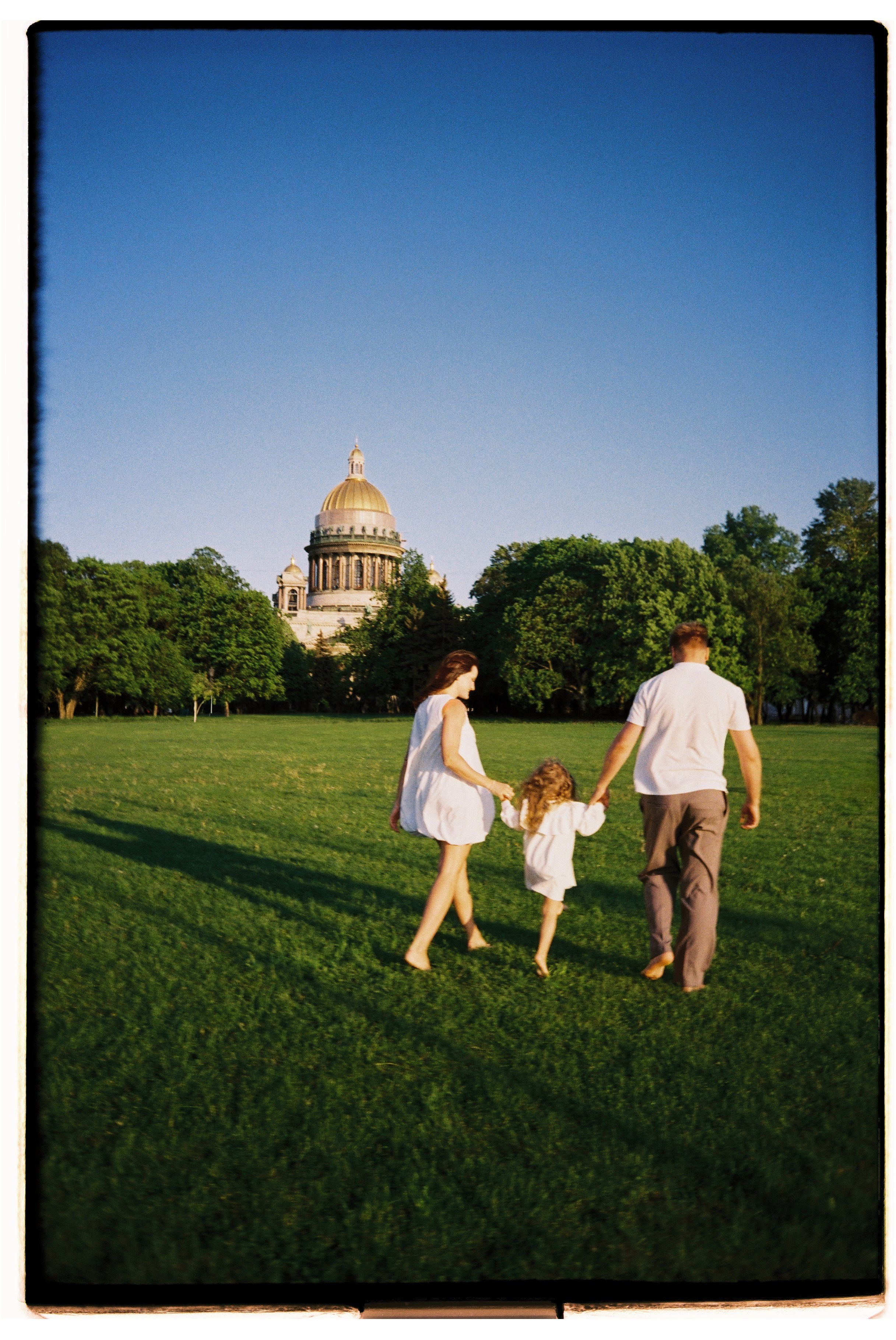 Александр, Екатерина & Саша. Сестры Карабаза. Фотографы и ретушеры в Москве и Санкт-Петербурге