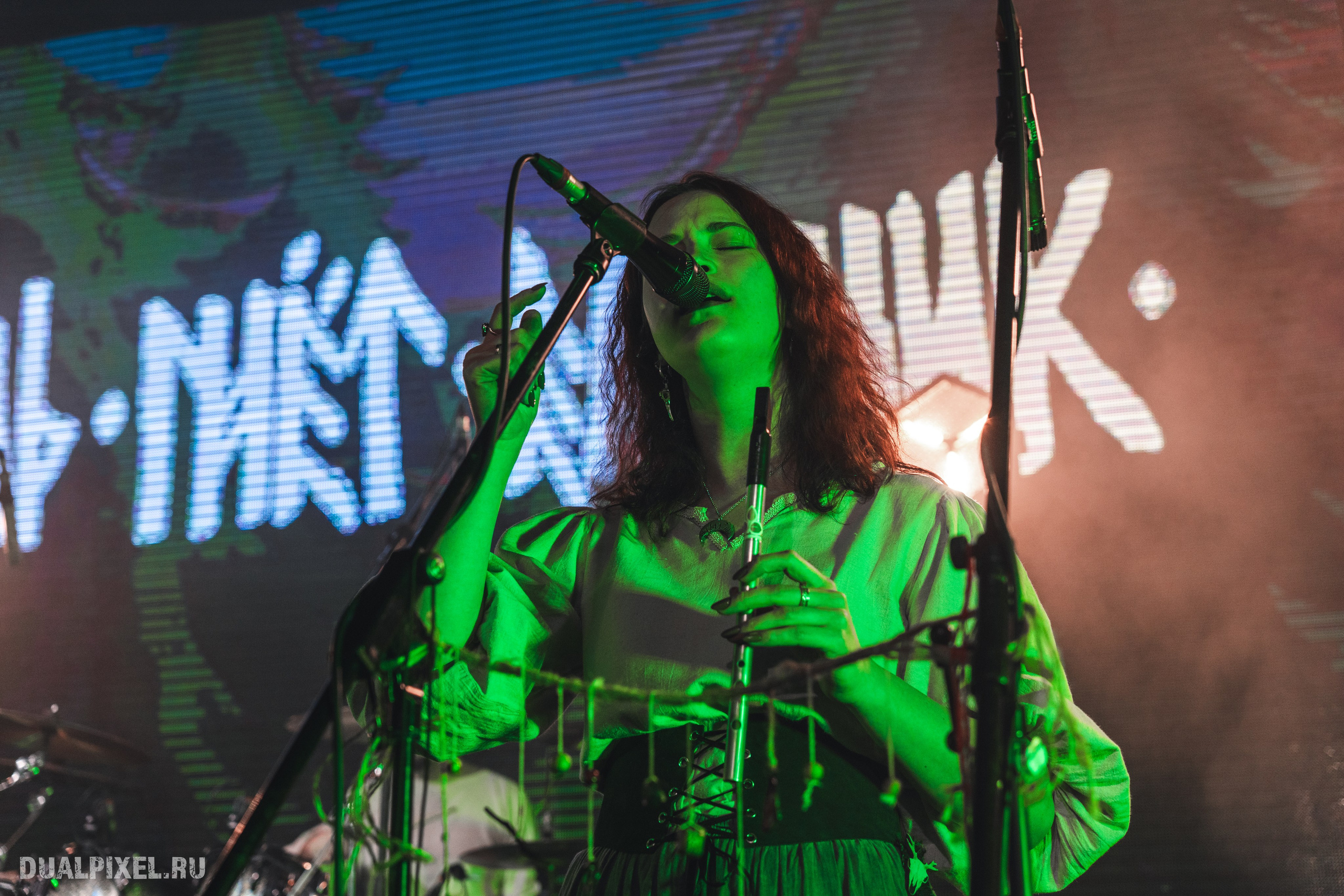 Тролль гнёт ель. Магия музыки в кадре: Концертная Фотография