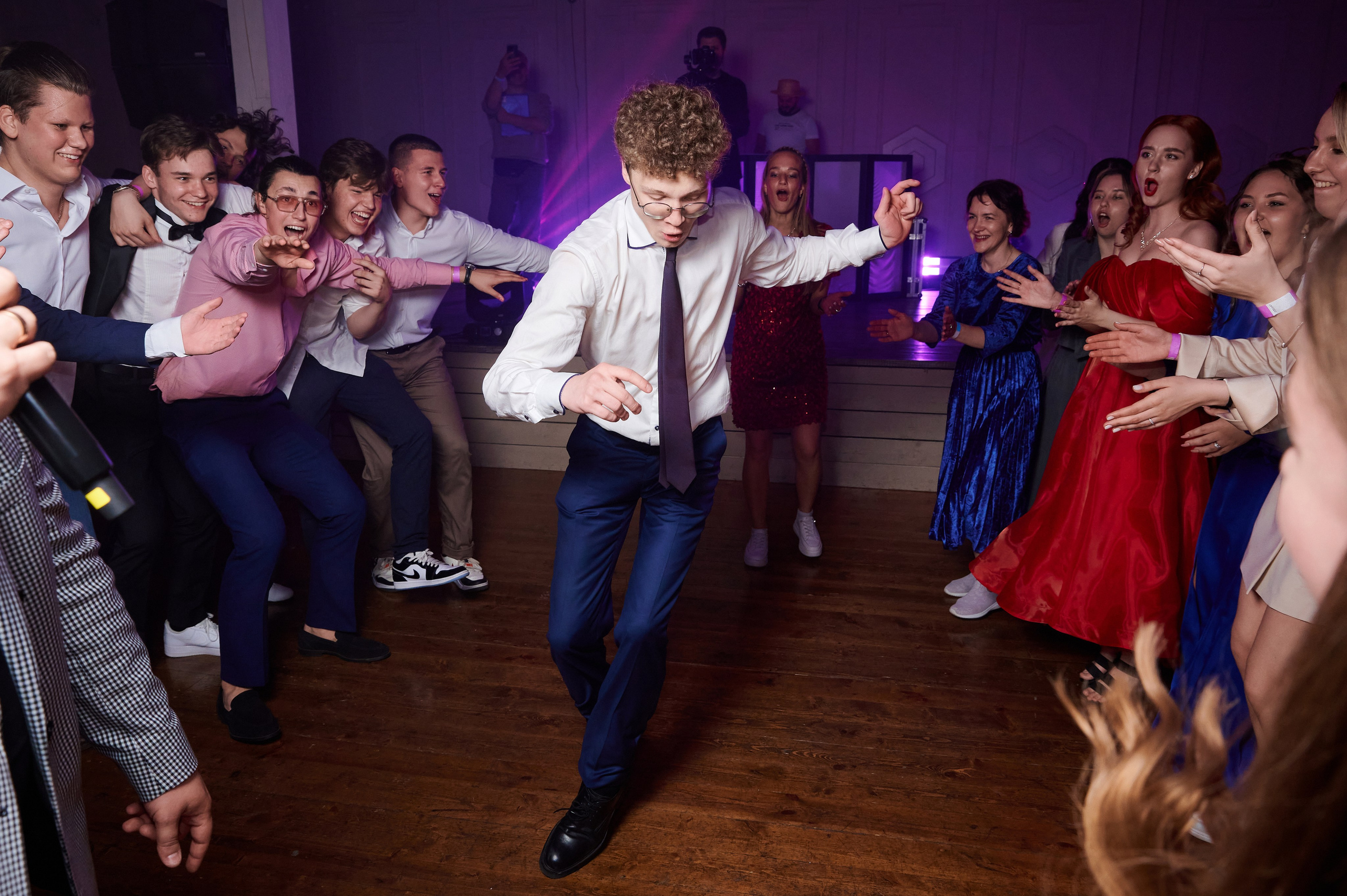 Школа. Выпускные 11 классы. Goganaft.ru — Репортажный фотограф в Москве Георгий Коненков