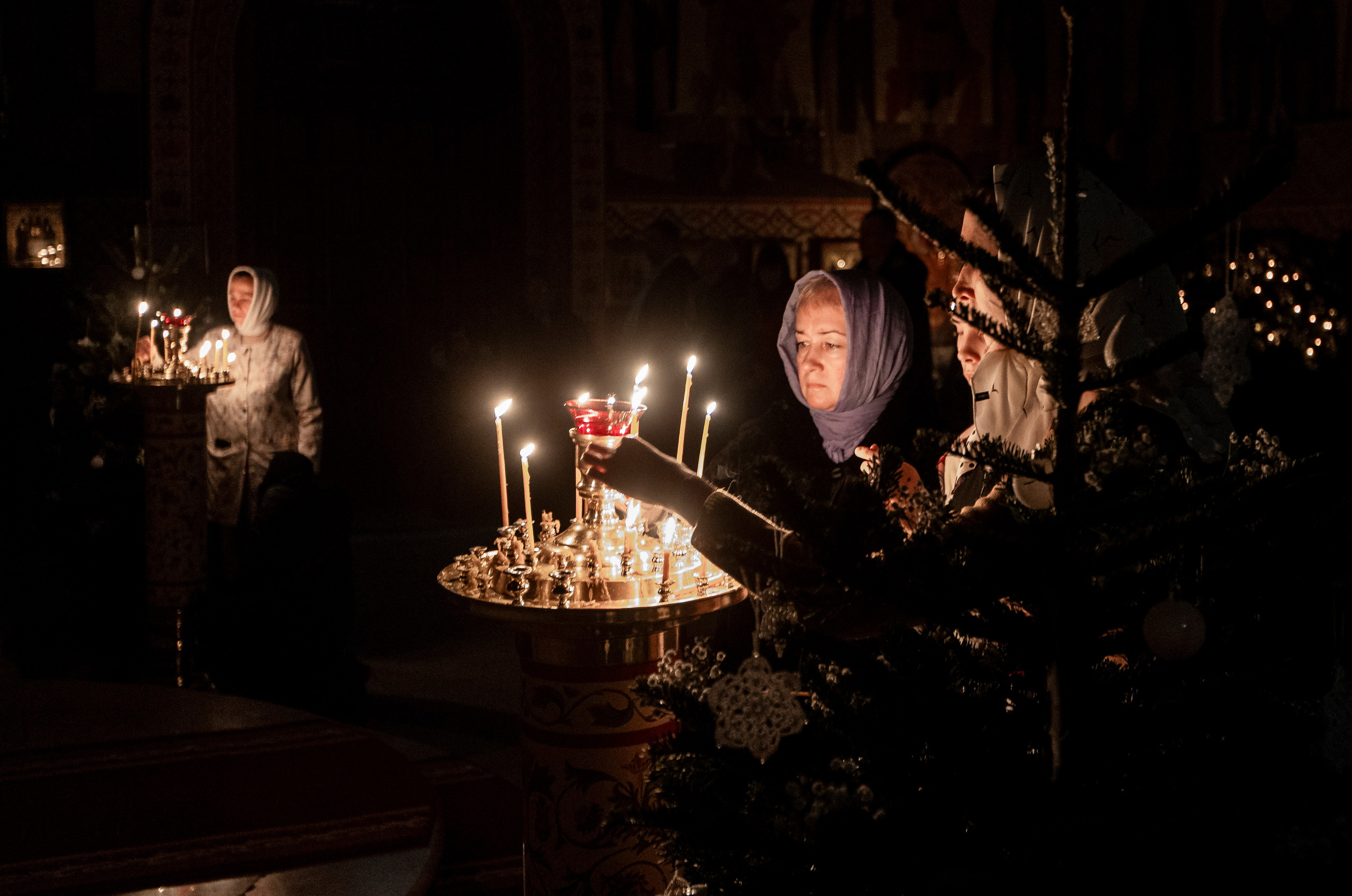 Рождество в храме Св. Вмч. Димитрия Солунского. Интерьерный фотограф в Москве Роман Потапов
