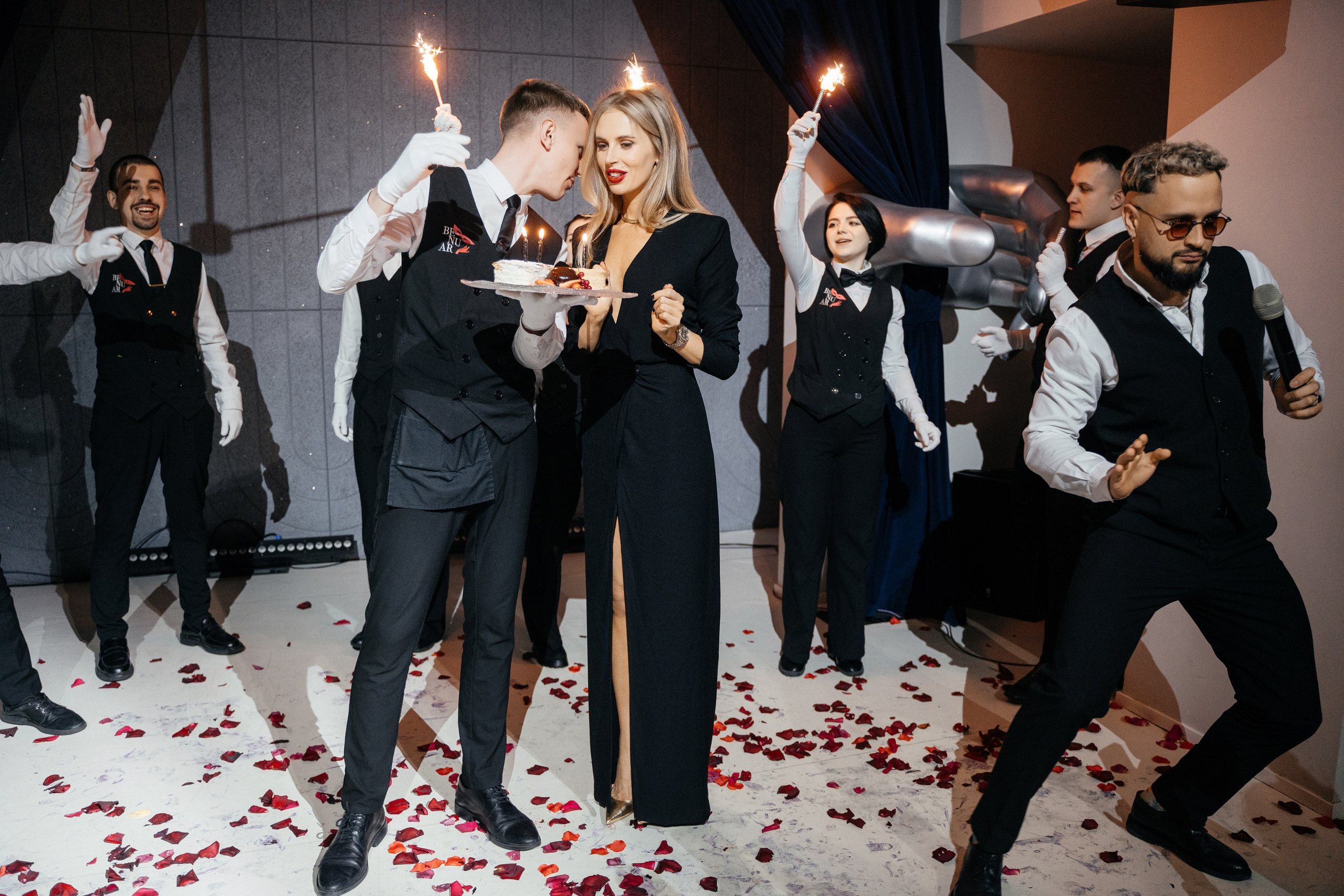 1 марта (пятница). BENUAR Restaurant