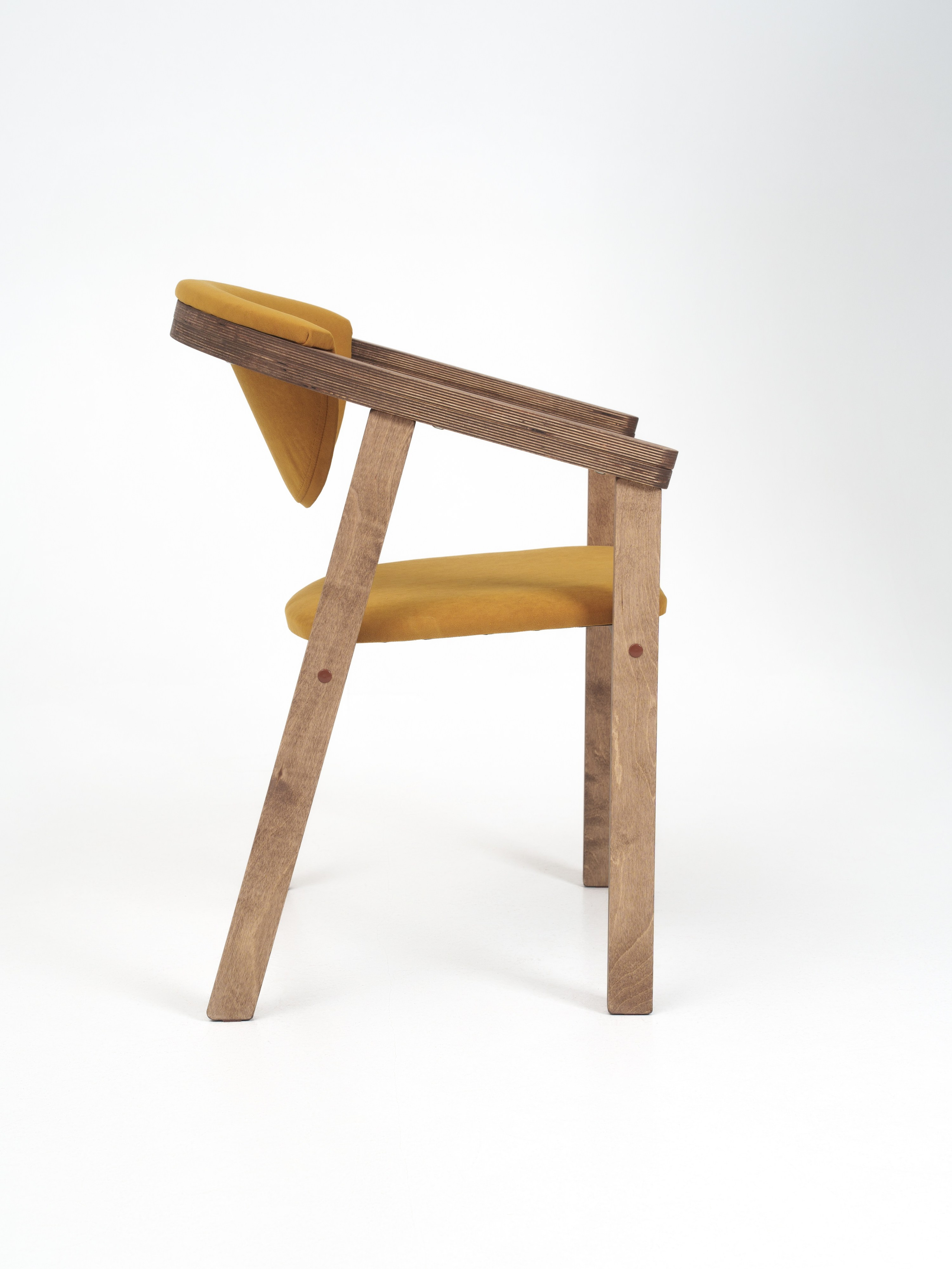 Столы и стулья для маркетплейсов. Иван Упоров — фотограф, рилсмейкер чебоксары