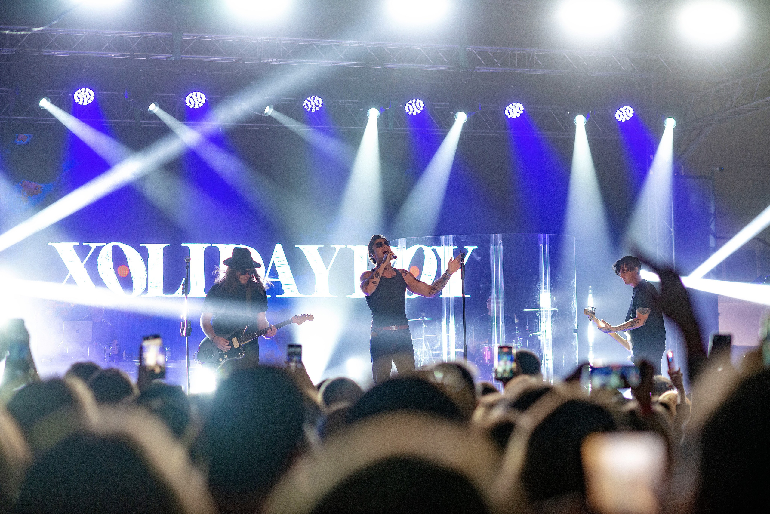 Концерт Хolidayboy. Школьный, фэшн фотограф в Тюмени и в России Ирина Королева