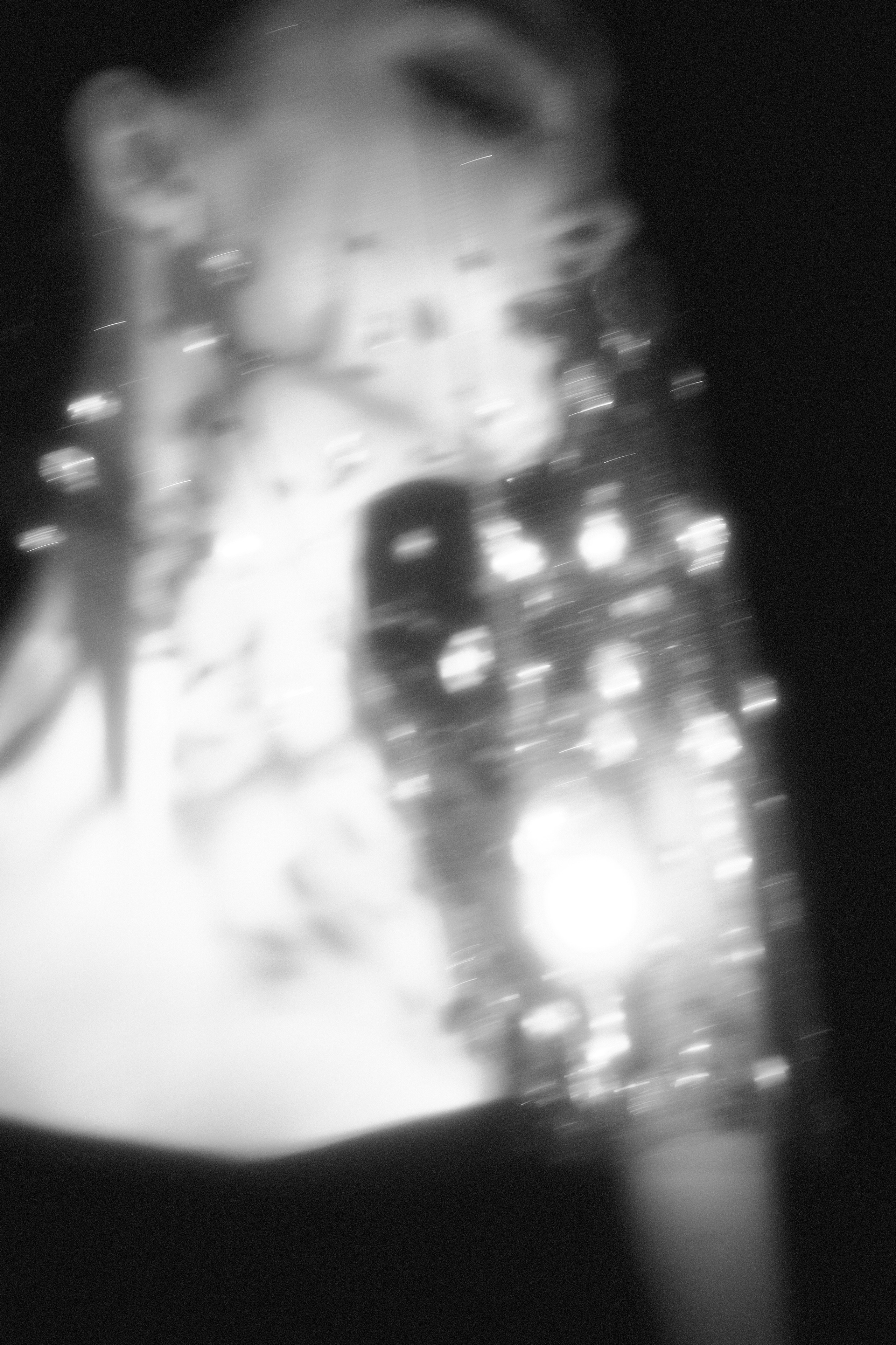 Fly me to the Moon. Fashion Photographer Oxana Chernomorets