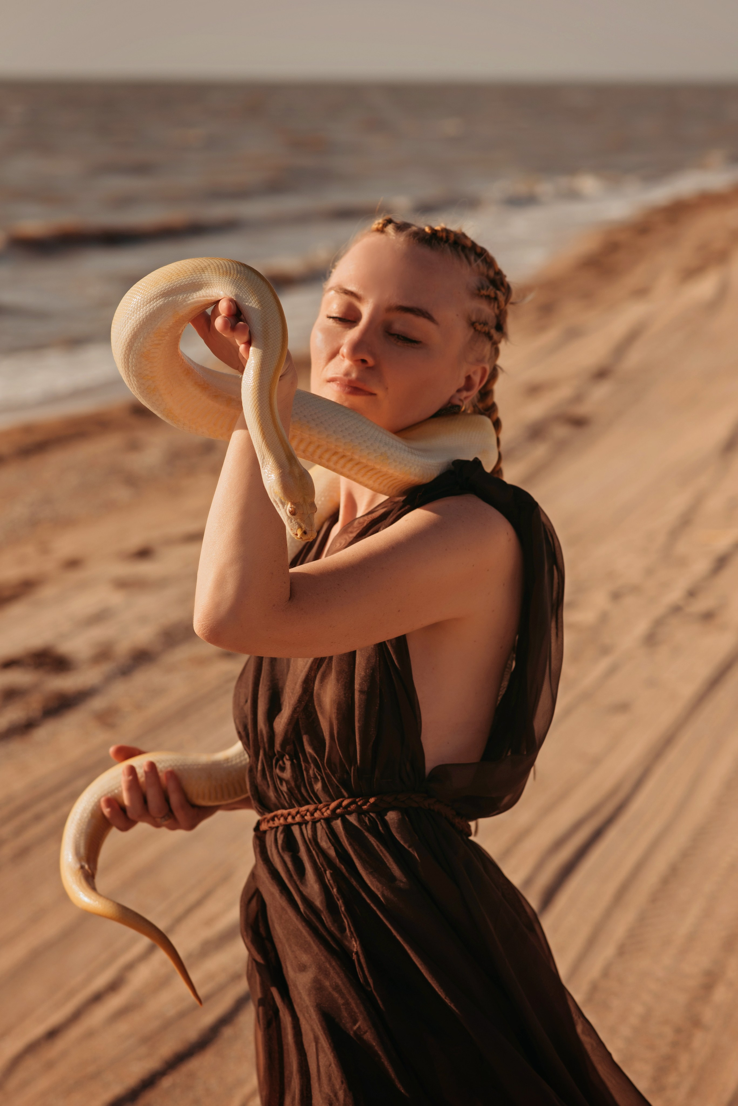 Фотодень со змеей. Детский и семейный фотограф выпускной альбом Приморско-Ахтарск