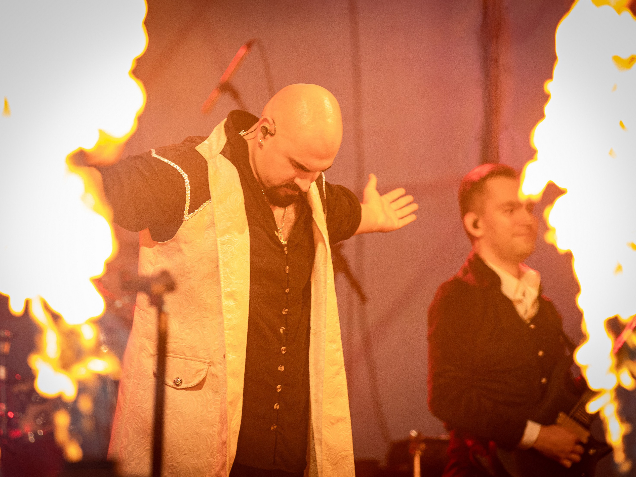 Saphath. Крылья Сахалина. Фотограф. г. Южно-Сахалинск. Олег Толстов