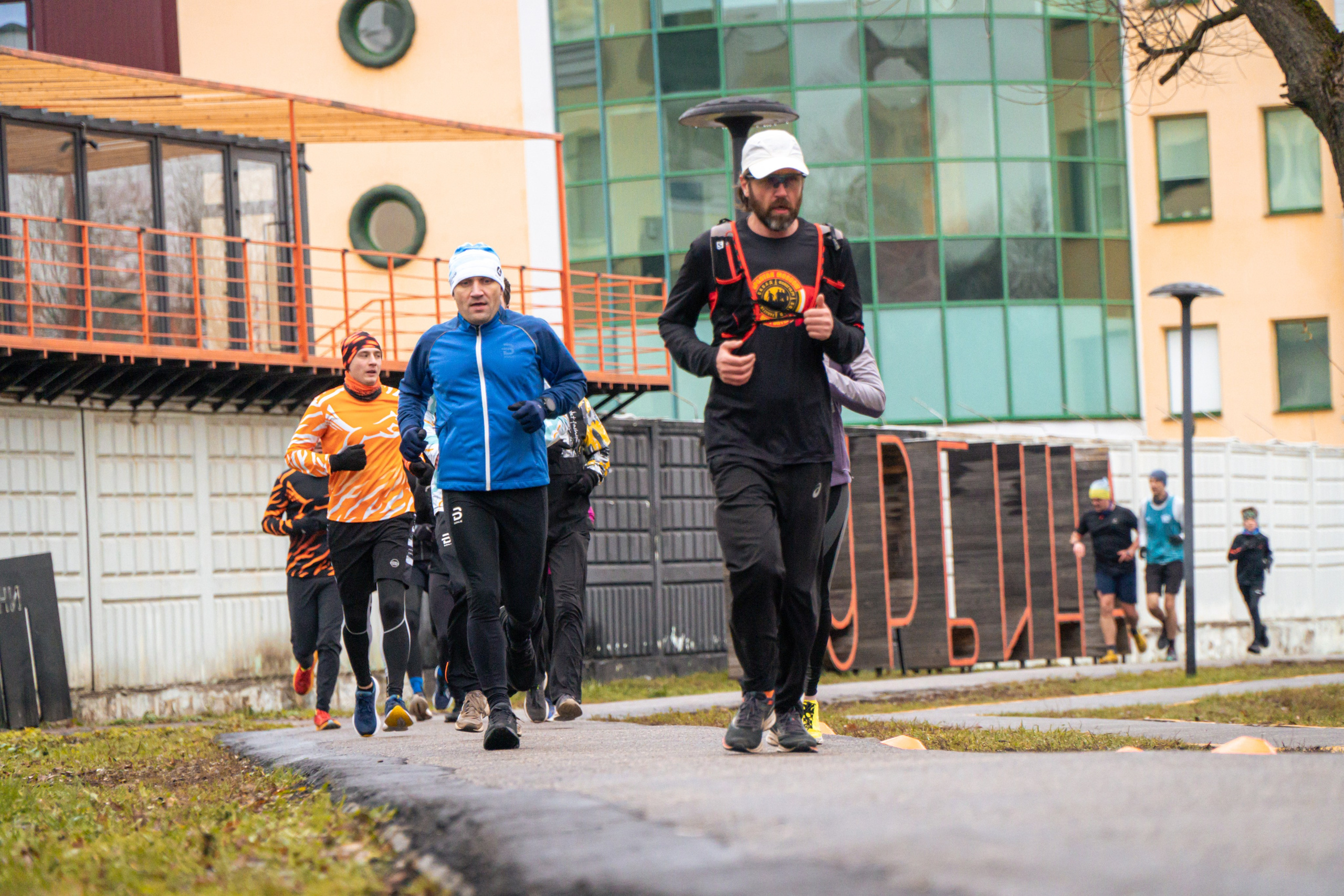 5 вёрст Реутов 16.11.2024. Роман Капилюшов. Бег. Фото. Видео. г. Люберцы