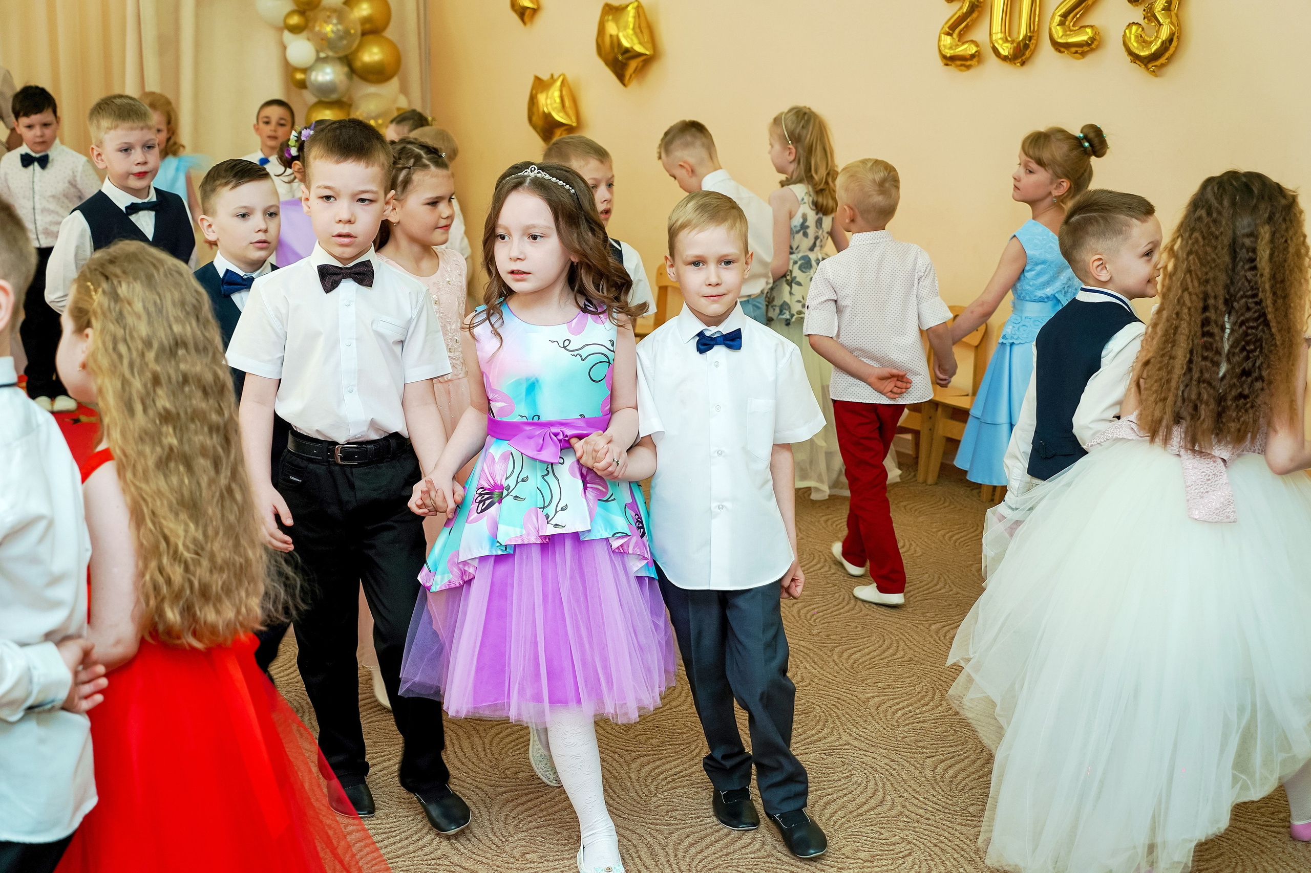 Фотосъемка видеосъёмка фотограф видеооператор новогодних утренников  в. Фотограф, видеооператор Нина Коршунова