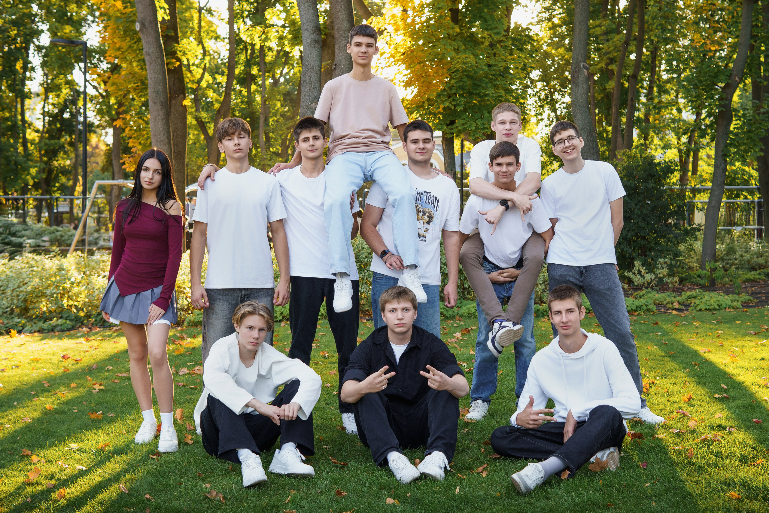 Локация для коллективных кадров № 6. Выпускные альбомы клевербук Воронеж