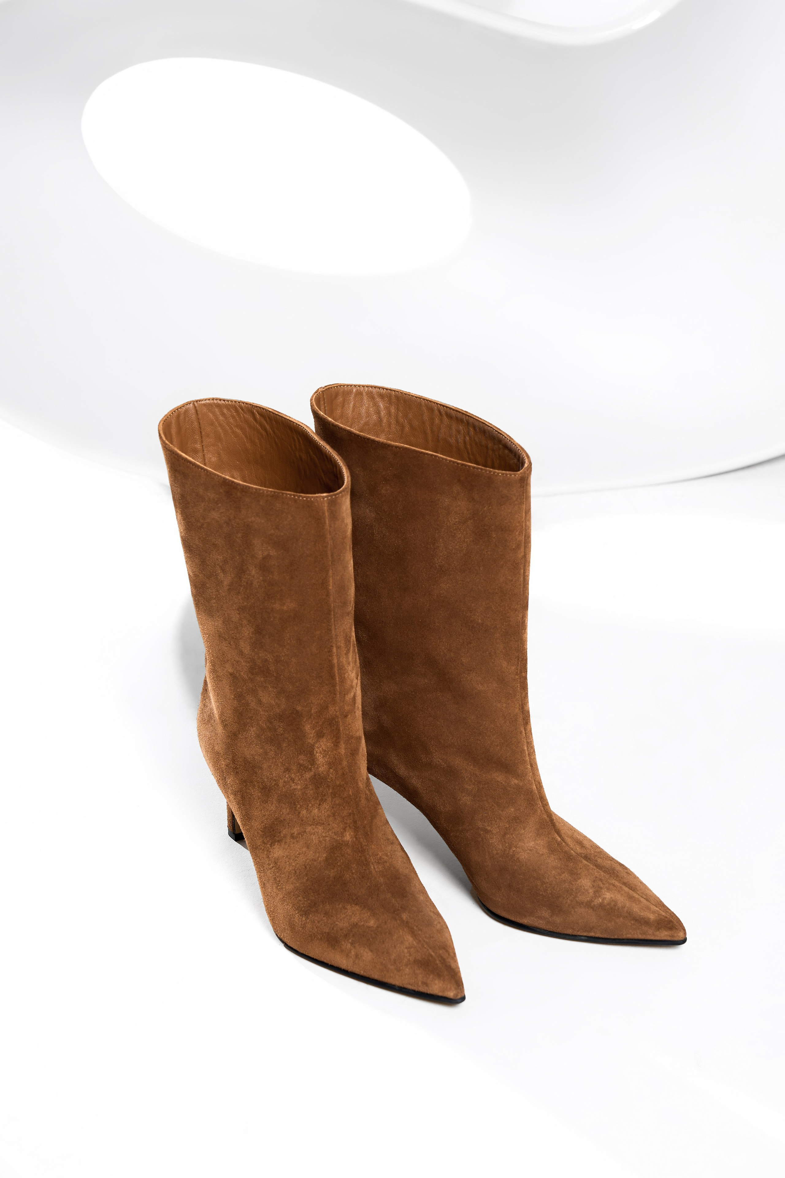 Amalie shoes. Retoucher