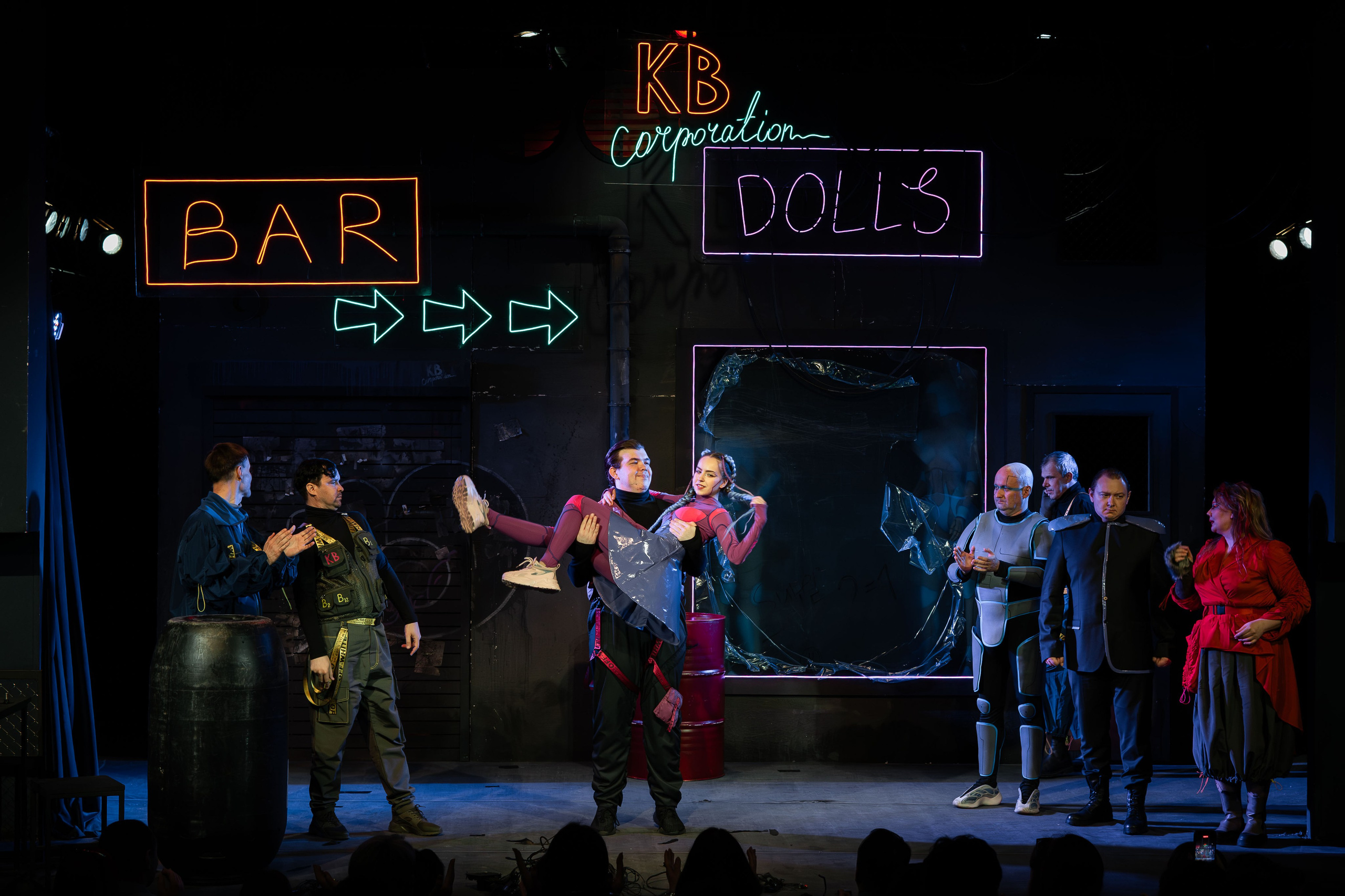 Театр Юного Зрителя «Буратино 2087». Кадр Плюс — Фотография с характером «Визуальный продюсер и фотограф Марк Файзулин»