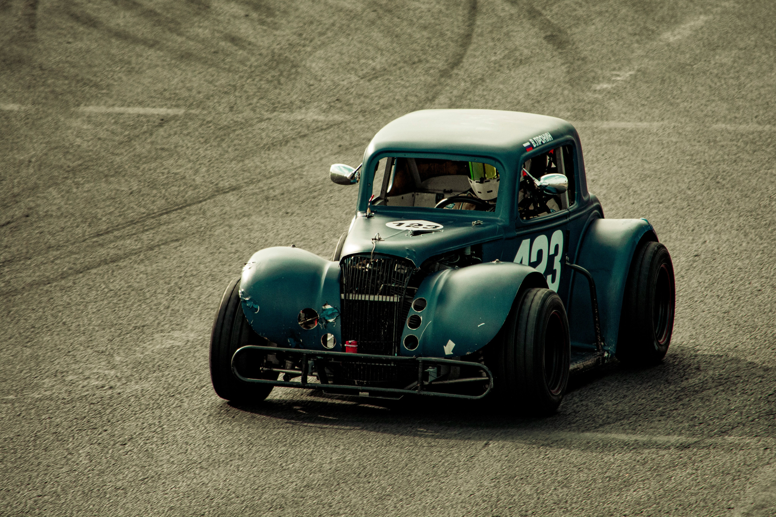Auto. Фотограф Евгения Саботаж в г. Москва