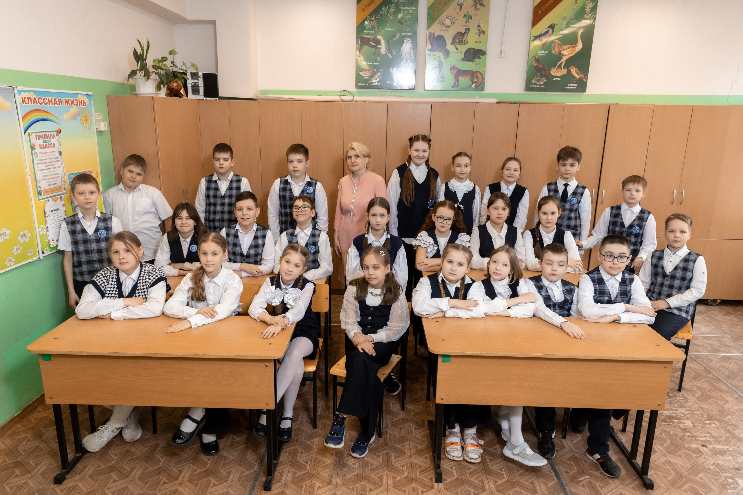 Школа 54 4А кл (2023-24) 2 часовая фотосессия в школе. Свадебный и Семейный фотограф г. Ижевск Гульназ Солдатова. Гульназ фото