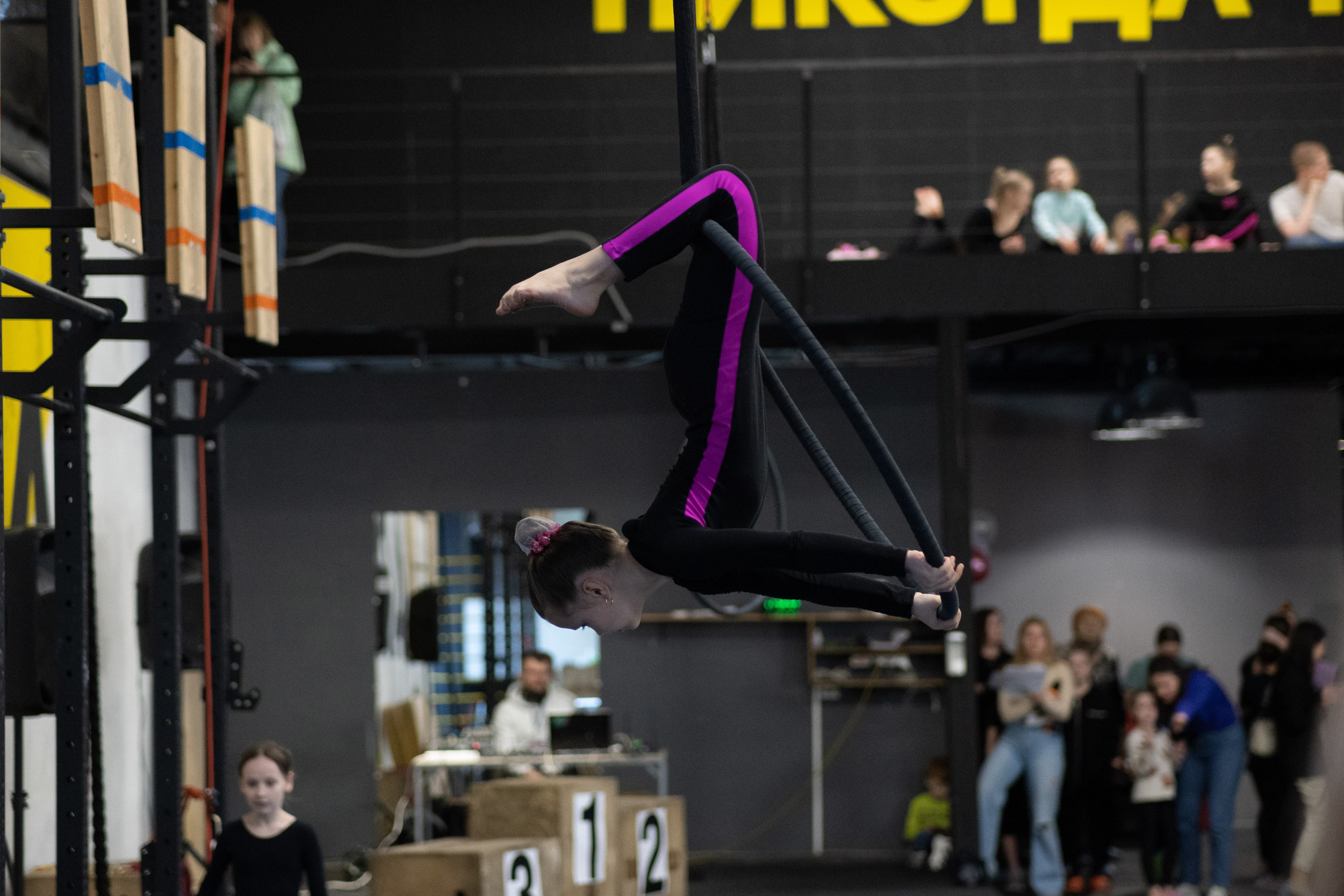 Внутриклубные соревнования по воздушной гимнастике 02.04.23