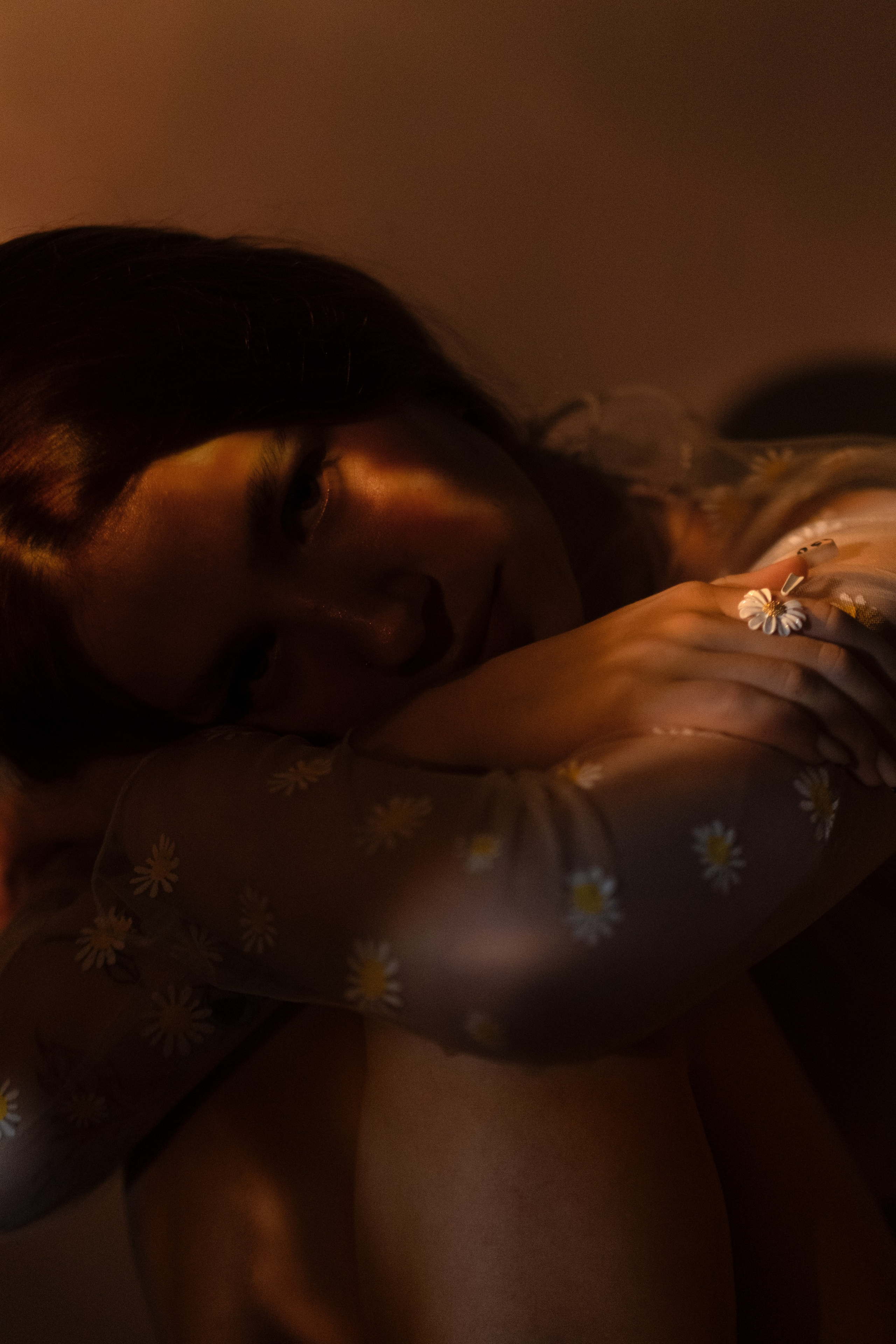 Настя и ромашки. Фотограф Коробова Екатерина