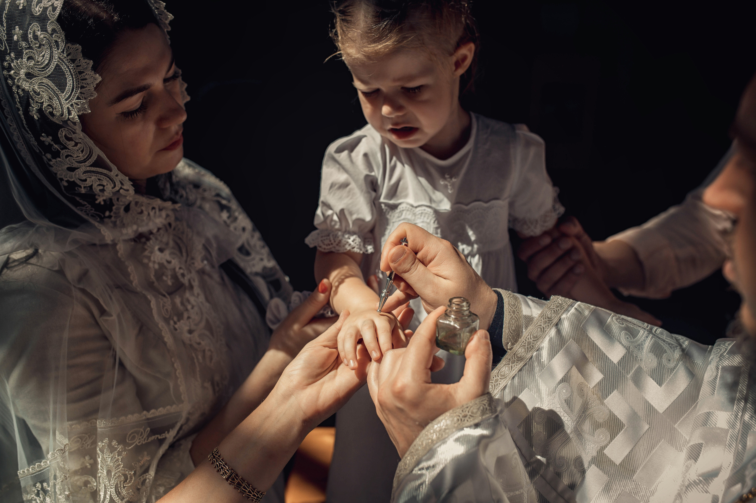 Таинство Крещения Полины. Храм Всех Святых Мамаев Курган г. Волгоград. Церковный, семейный и репортажный фотограф Волгоград, Волжский