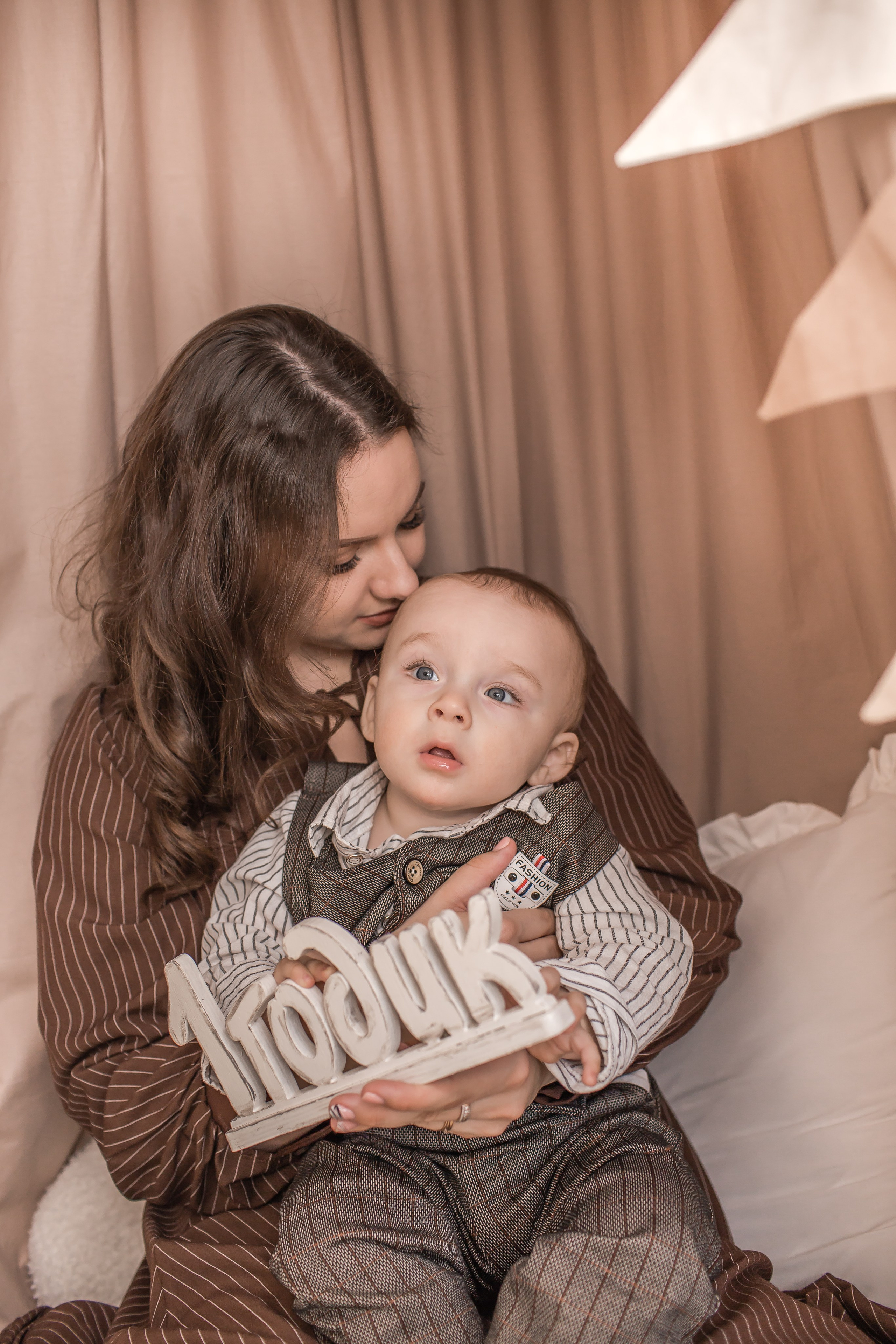 СЕМЕЙНЫЕ кадры. Детский семейный фотограф на первый годик город Новосибирск Дымова Светлана пакеты всё включено 1-3 года