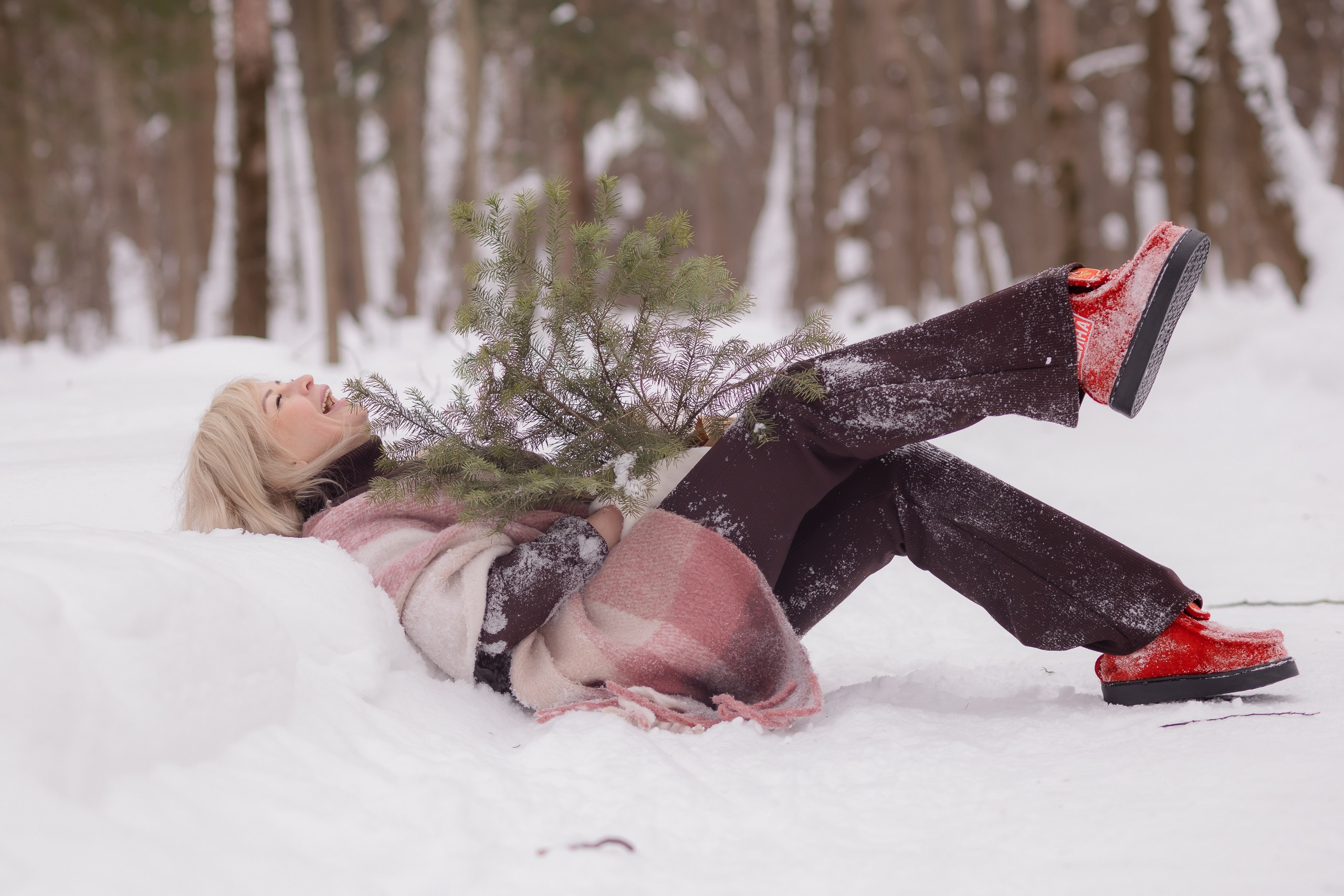 Фотосессия в зимнем лесу