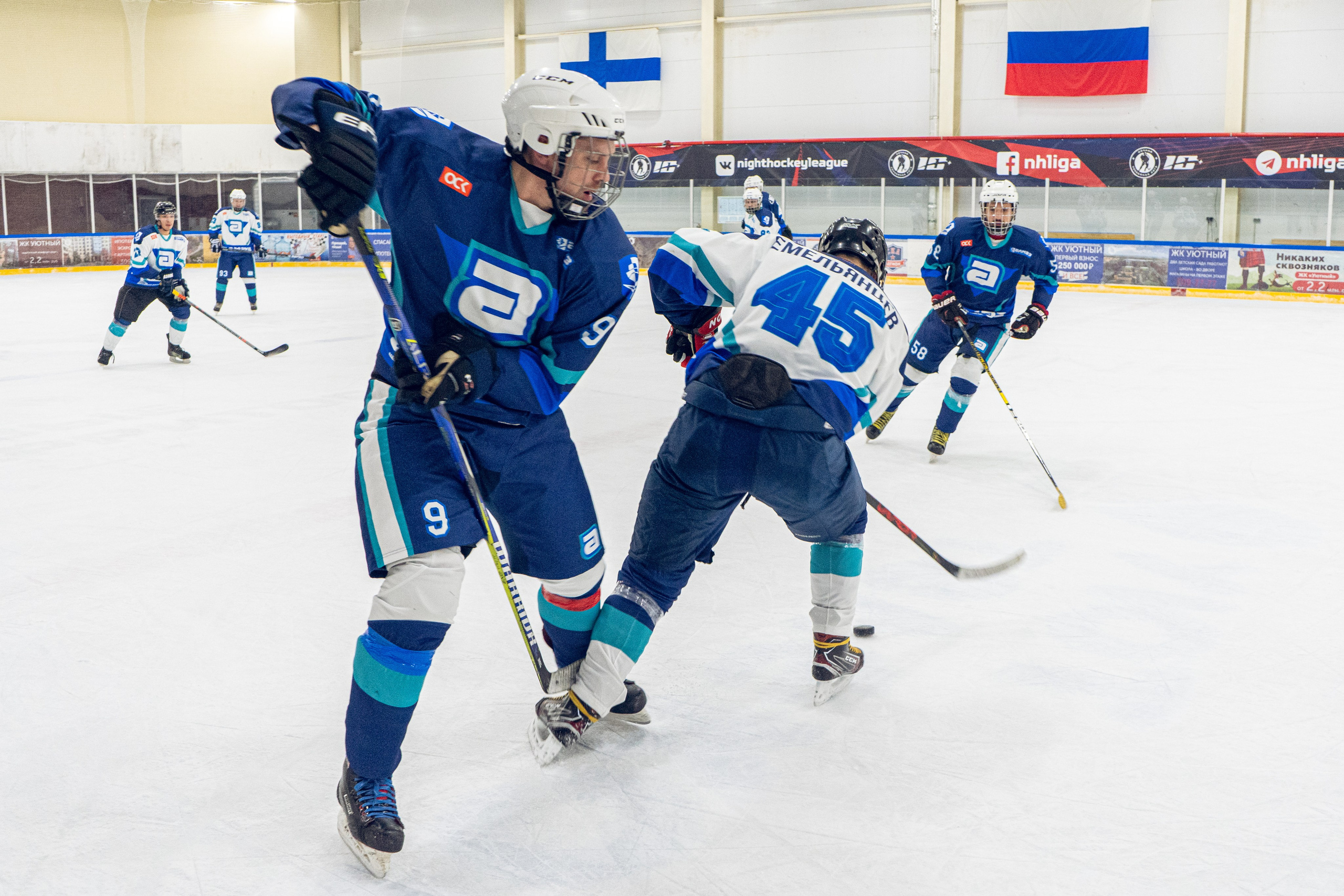 Тренировка по хоккею «ЦМКБ «Алмаз»