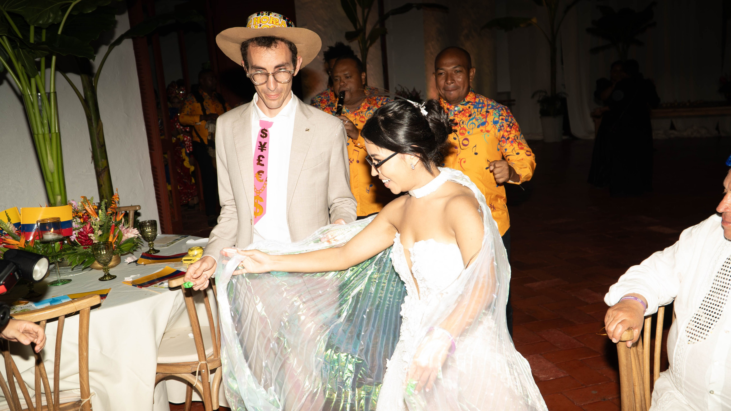 Catalina and Romain. Wedding Photographer in Barcelona and Medellin