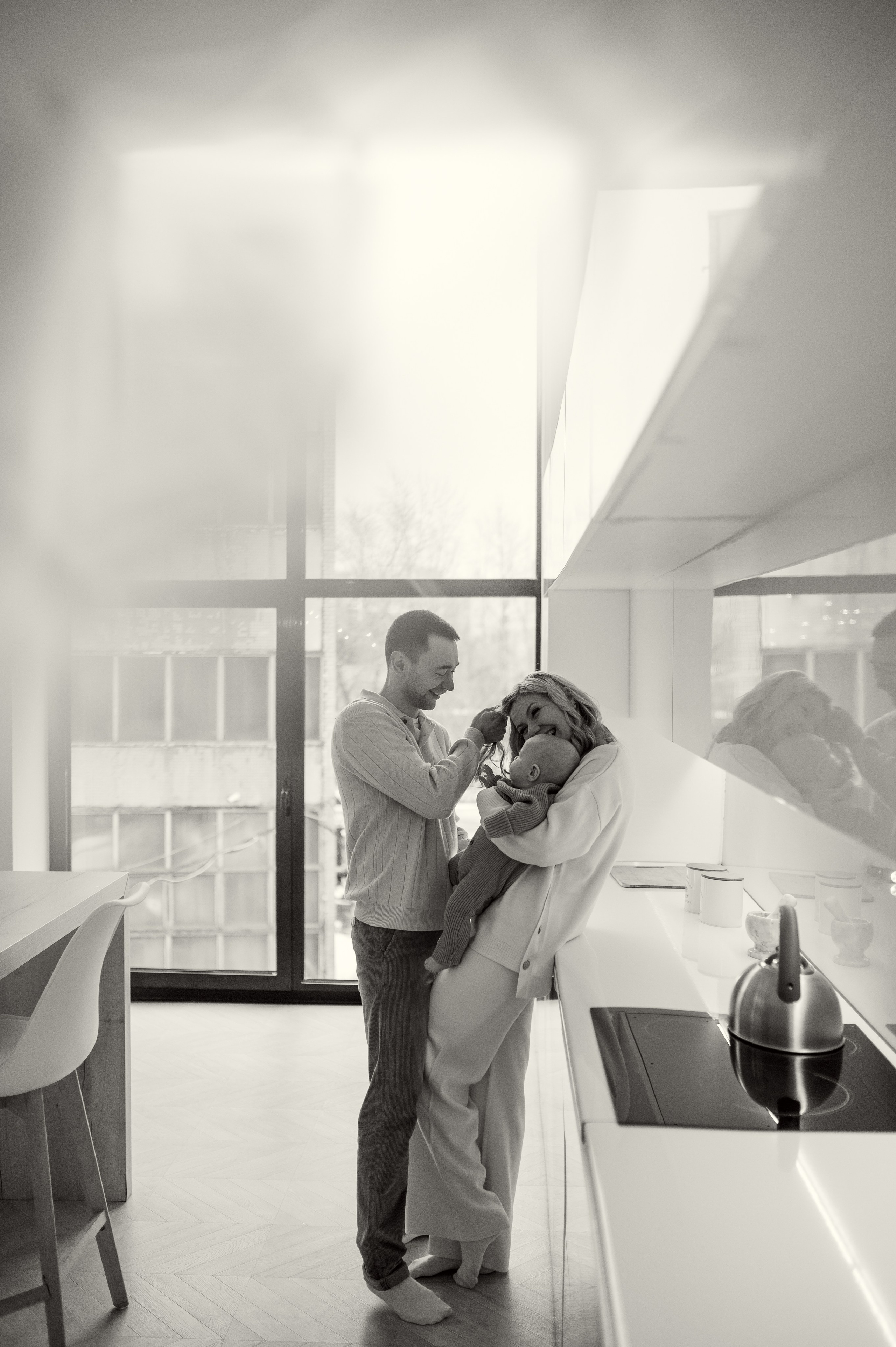 Новогодняя фотосессия в студии с малышом 6 месяцев в Бутово. Семейная фотосессия Бутово Москва фотограф Алина Морщагина