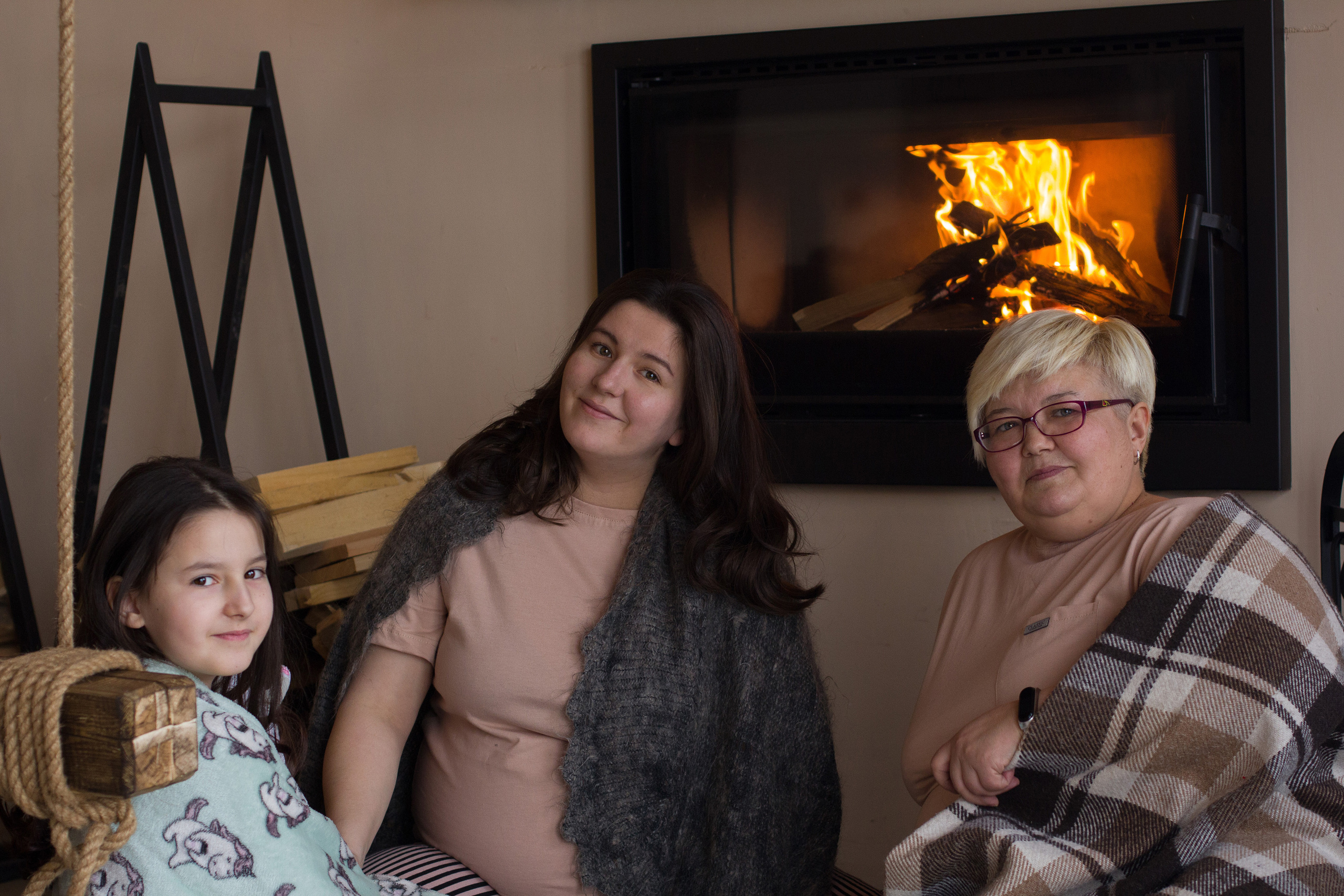 Бабушка, мама, дочка…. Фотограф Алёна Толмачева. Воронеж