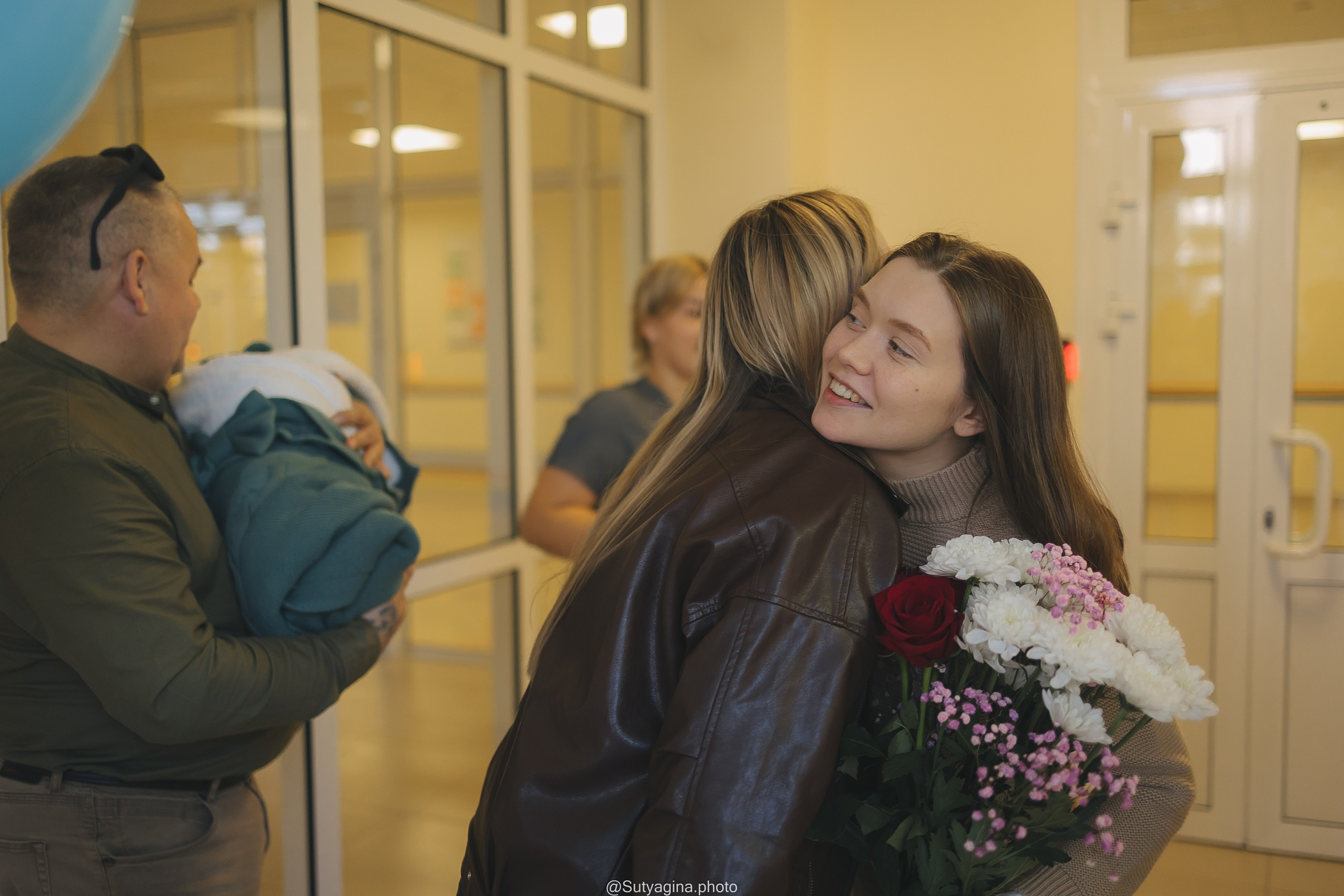Выписка из роддома. Свадебный и женский фотограф