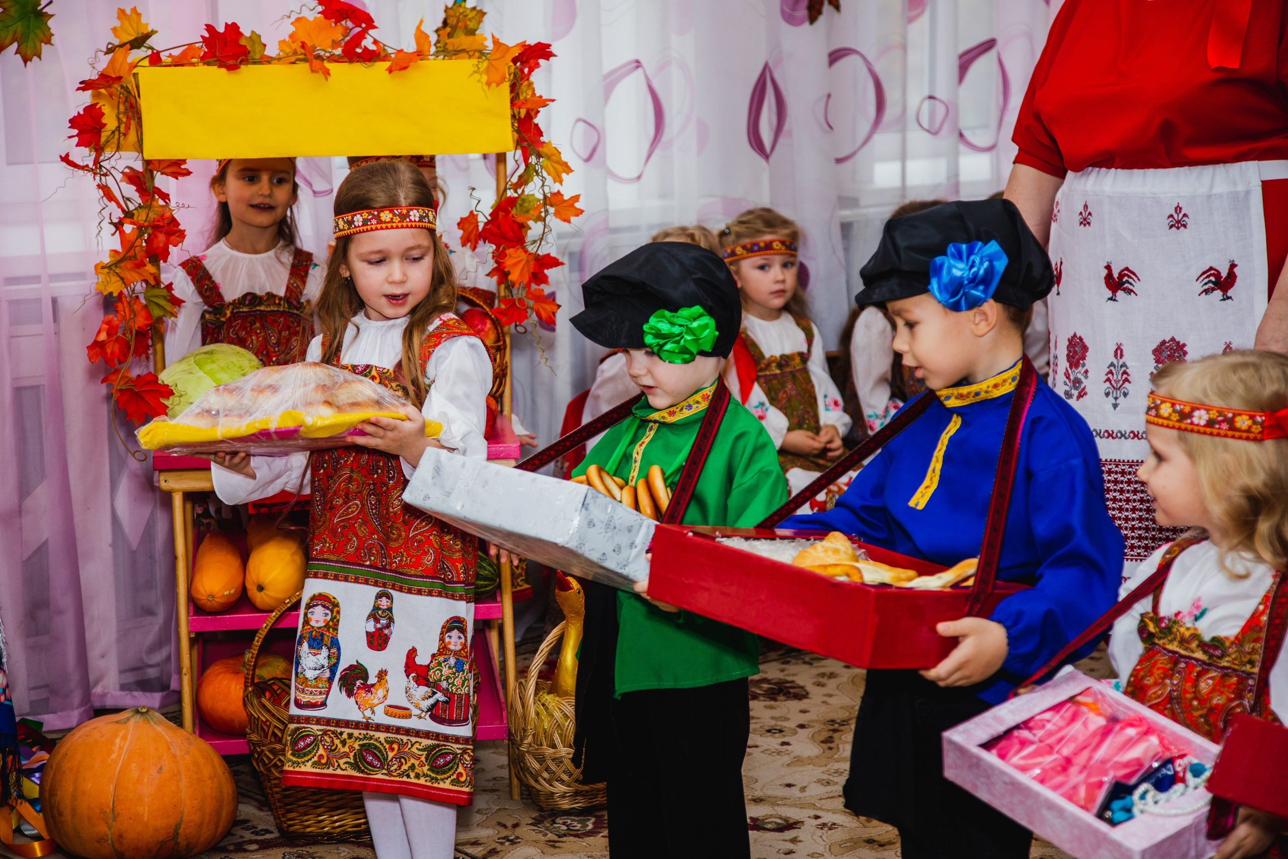 Осенний утренник. Aleksandra-zapjdobnikova.wfolio.pro