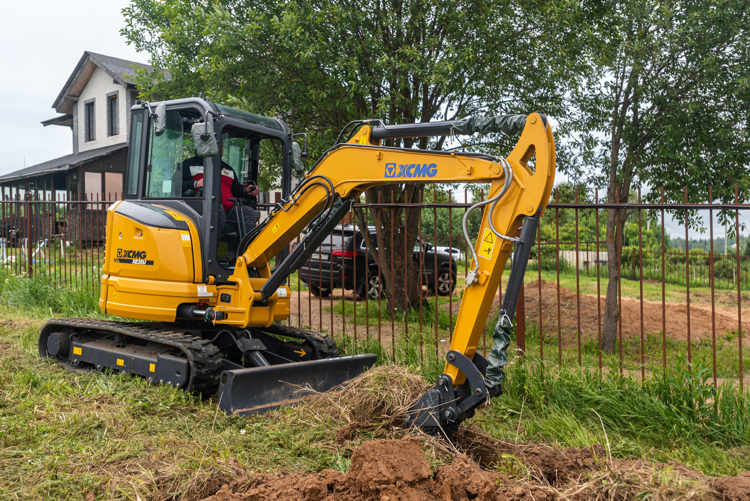 Спецтехника Метатэкс. Автомобильный и интерьерный фотограф в Минске Александр Тагаев