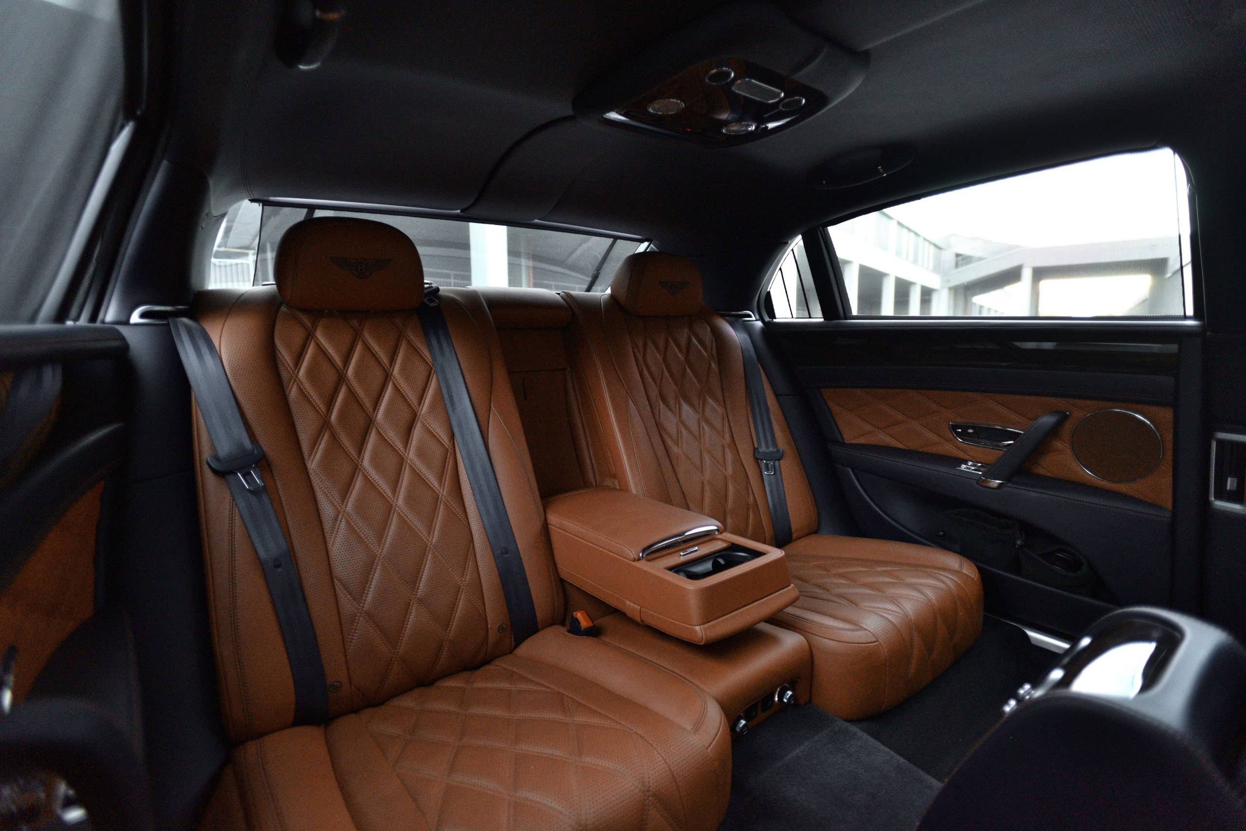 Bentle Continental GT 6.0. Автомобильный и интерьерный фотограф в Минске Александр Тагаев