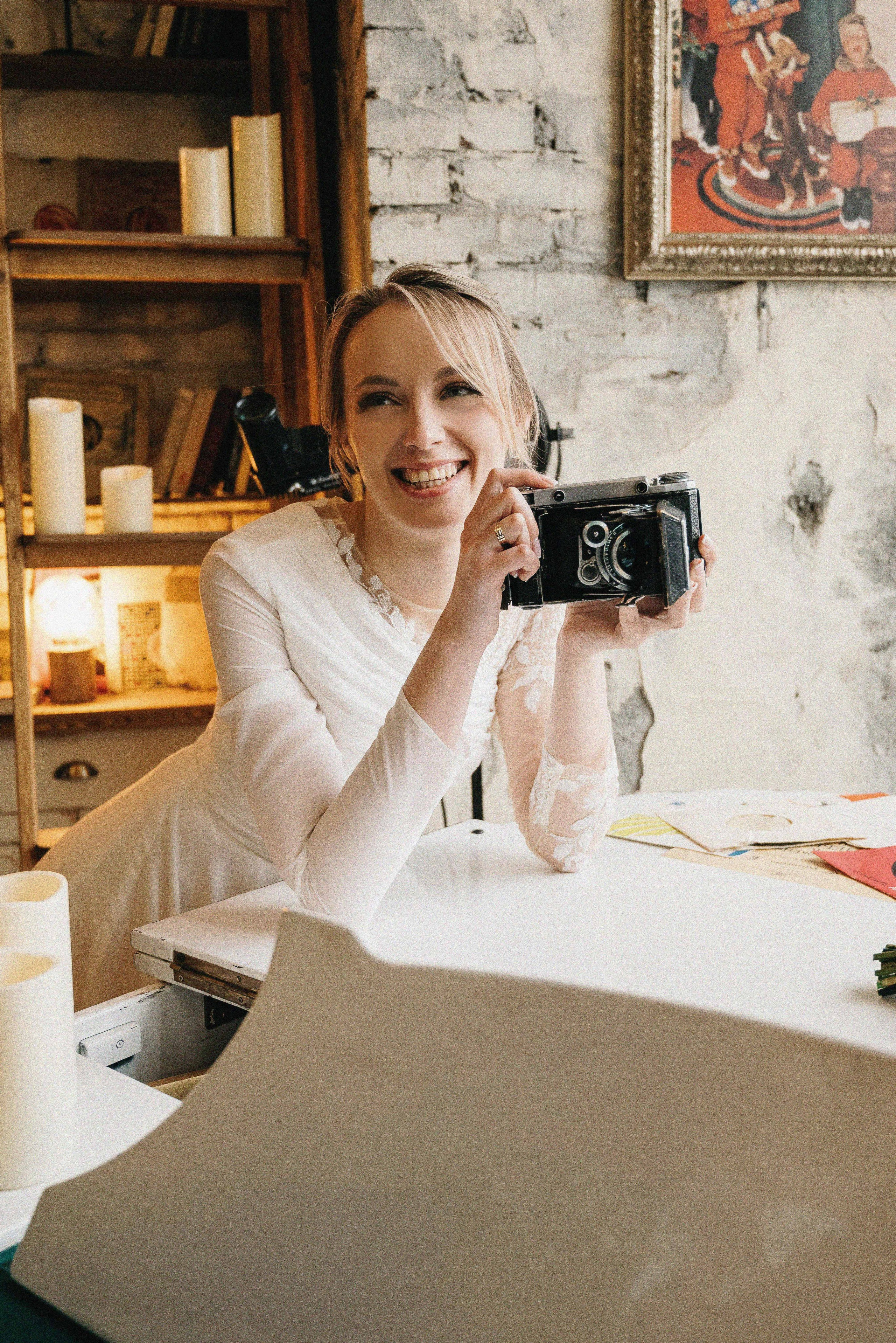 Артем и Галя. Тамара Власова