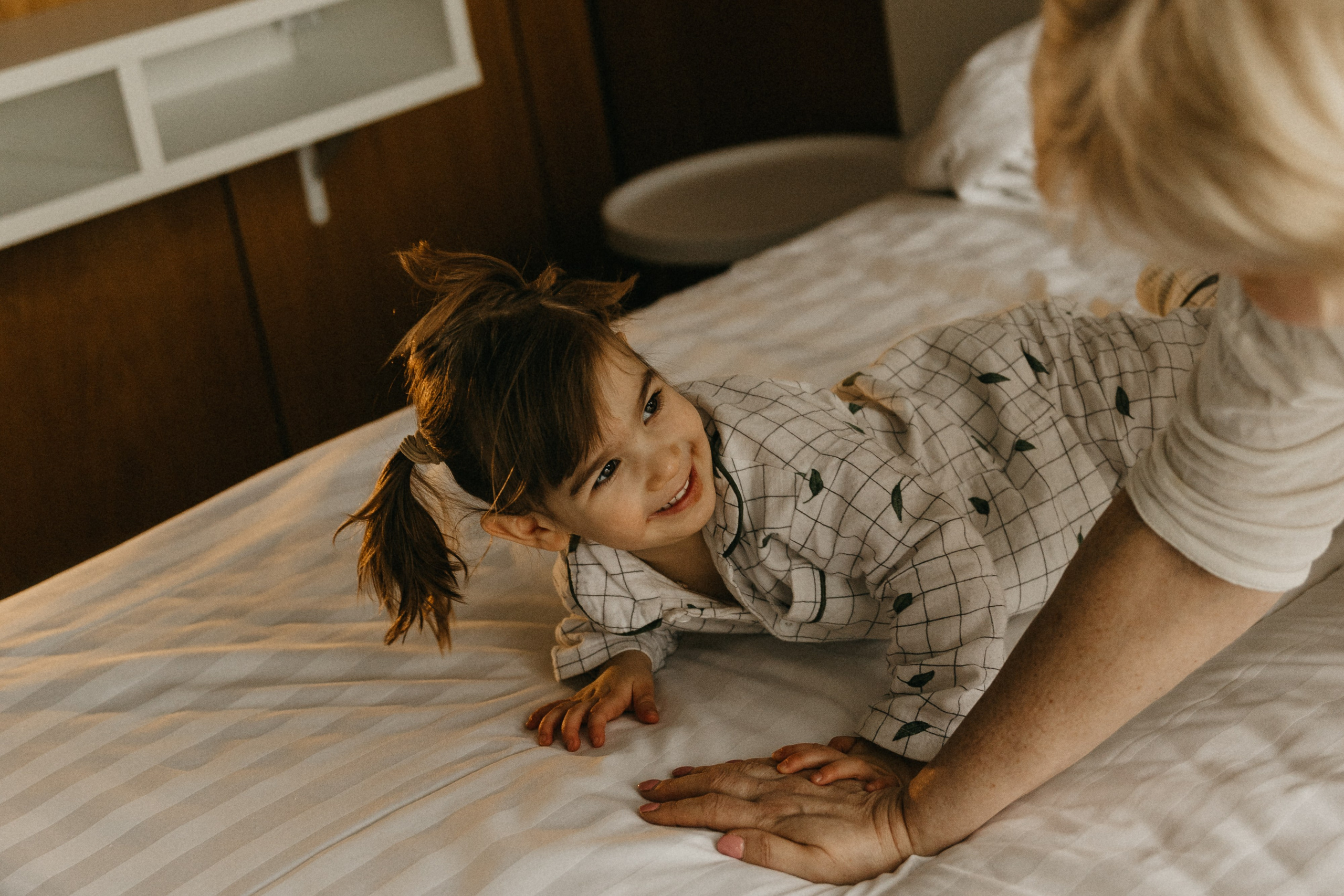 Оля и Василиса. Главная