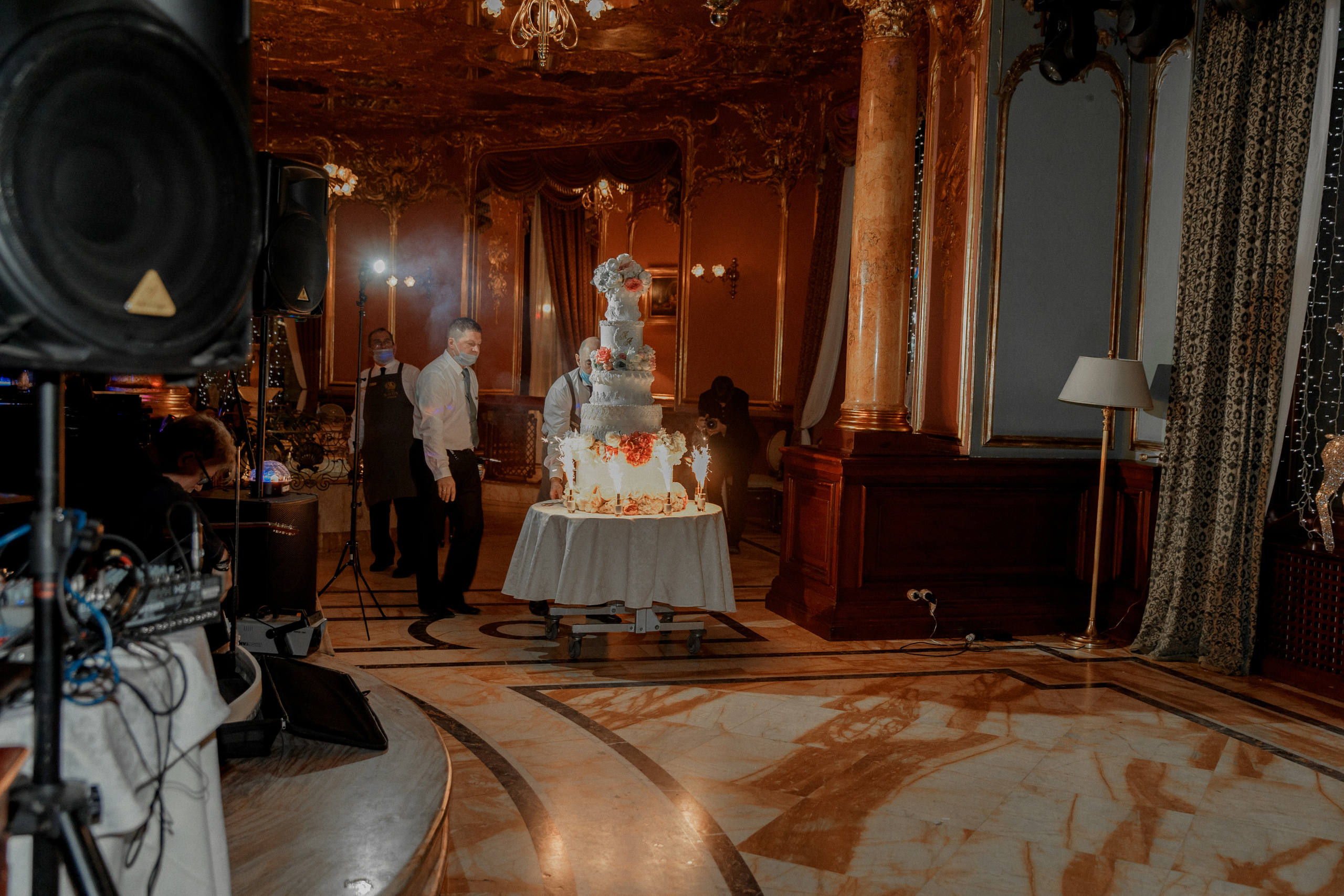 Арам и Астра W 18.12.2021. Свадебный фотограф в Москве и по всему миру