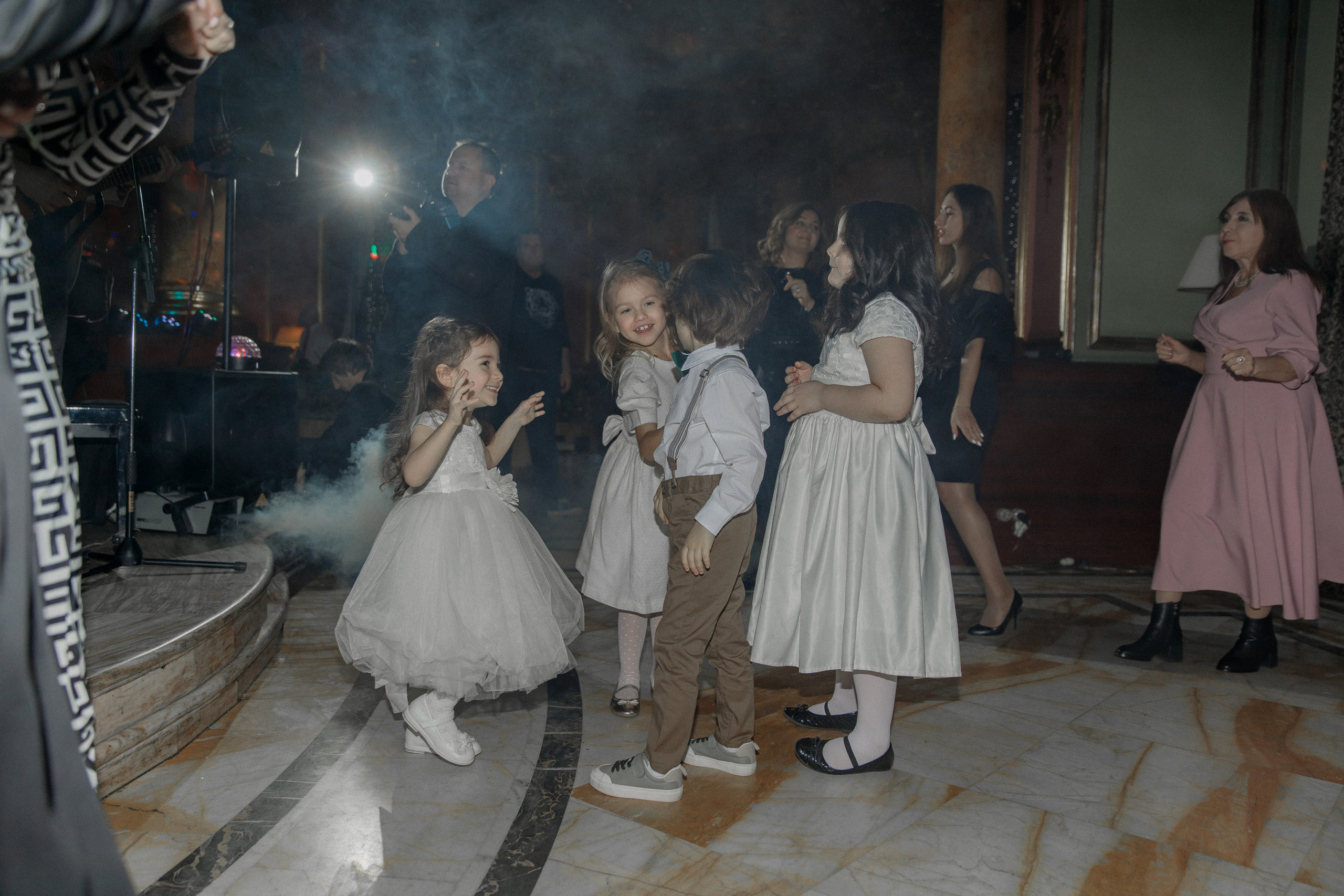 Арам и Астра W 18.12.2021. Свадебный фотограф в Москве и по всему миру