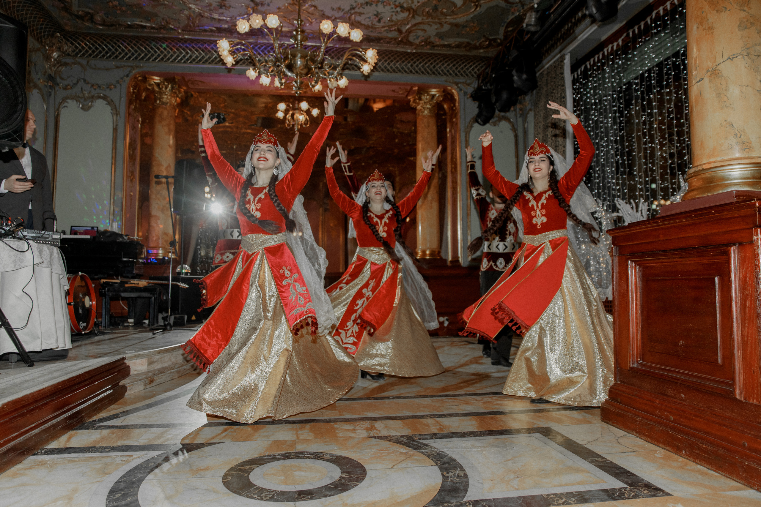 Арам и Астра W 18.12.2021. Свадебный фотограф в Москве и по всему миру