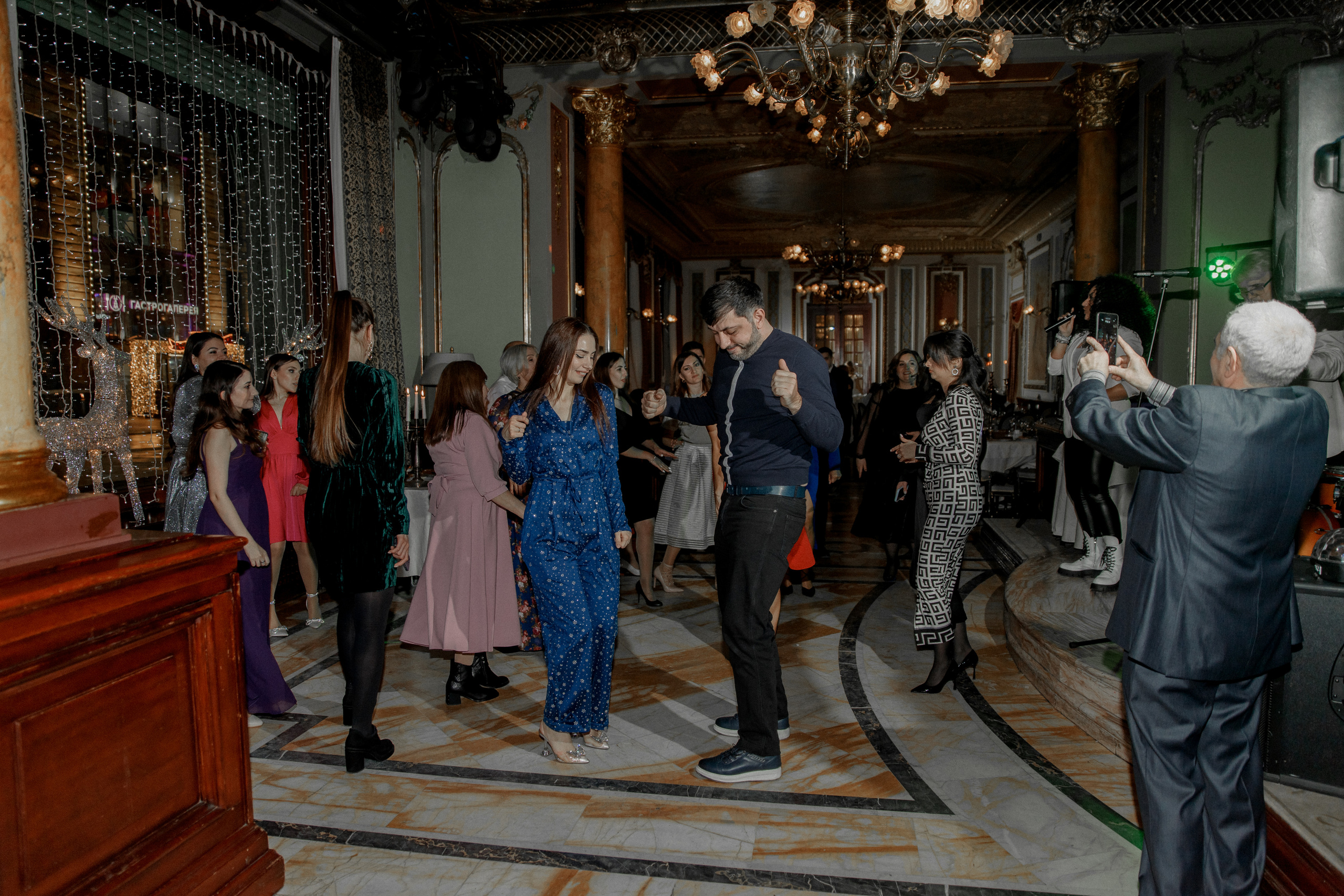 Арам и Астра W 18.12.2021. Свадебный фотограф в Москве и по всему миру