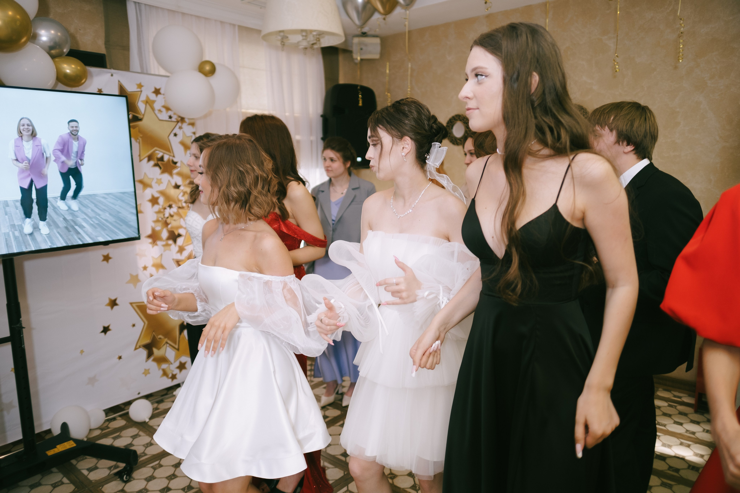 Выпускной школа 33. Свадебный и репортажной фотограф Денис Ожигин в Краснодаре и Краснодарском крае