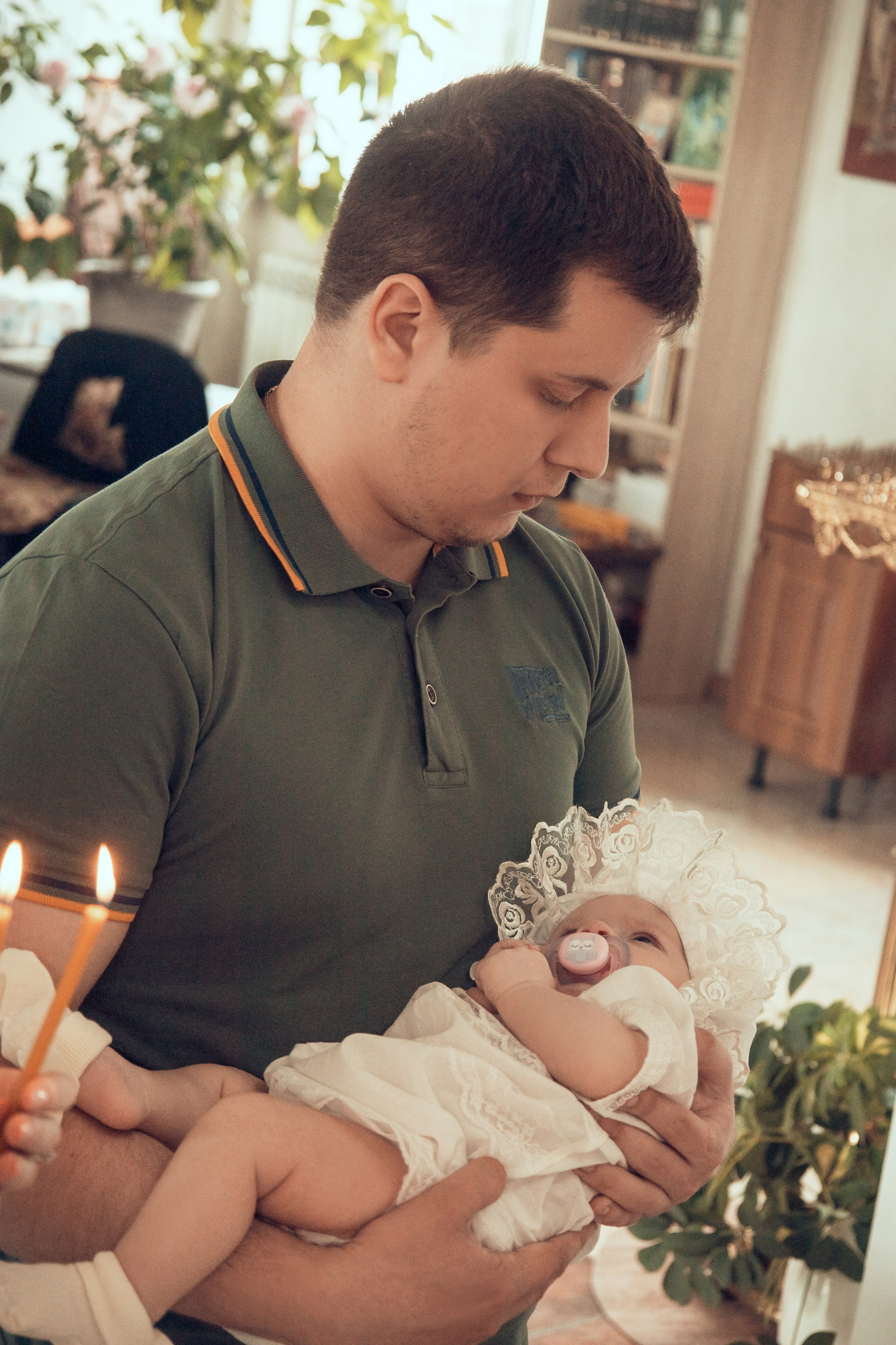 Таинство Крещения Ксении. Церковь Василия, епископа Рязанского. Семейный фотограф в Рязани и Рязанской области