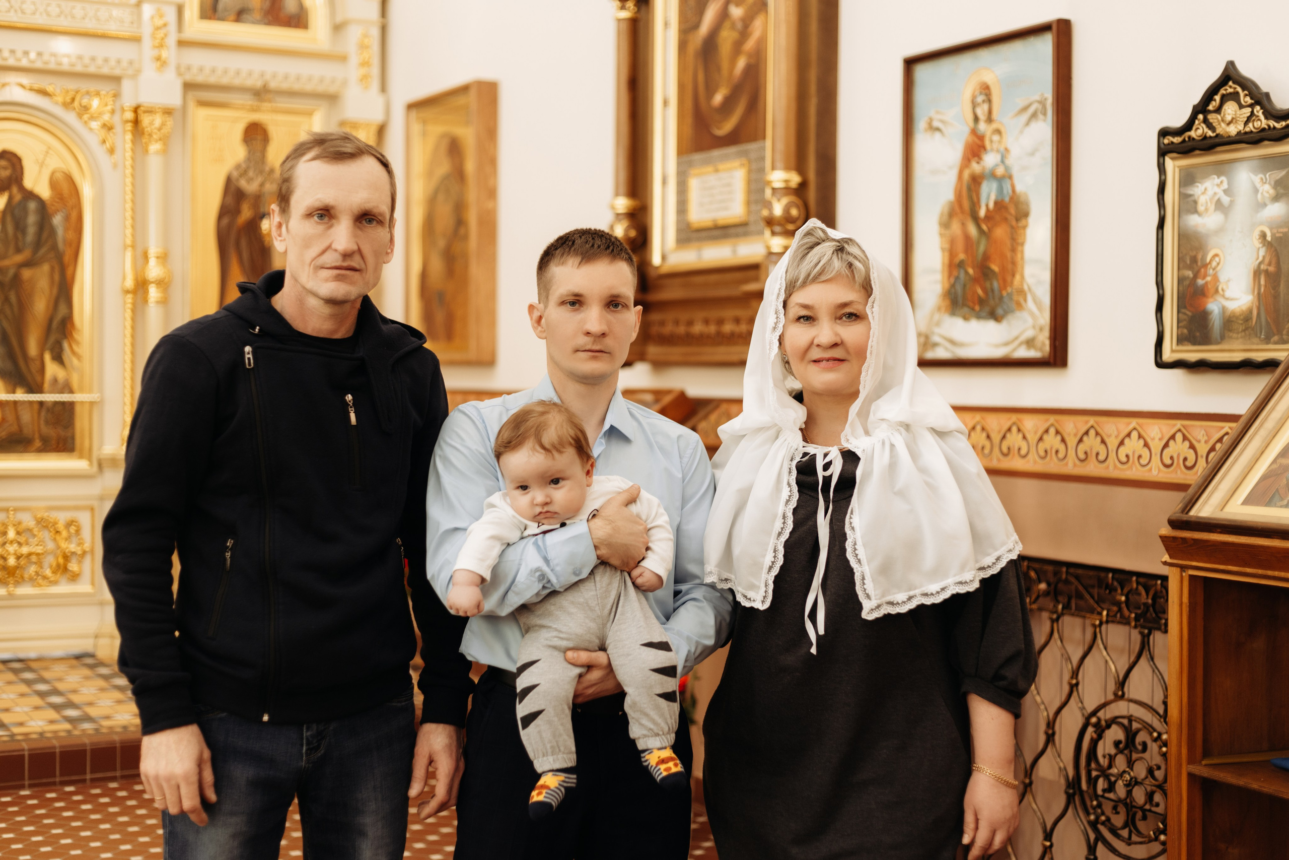 Таинство Крещения в Храме иконы Божией Матери Скоропослушницы. Семейный фотограф в Рязани и Рязанской области