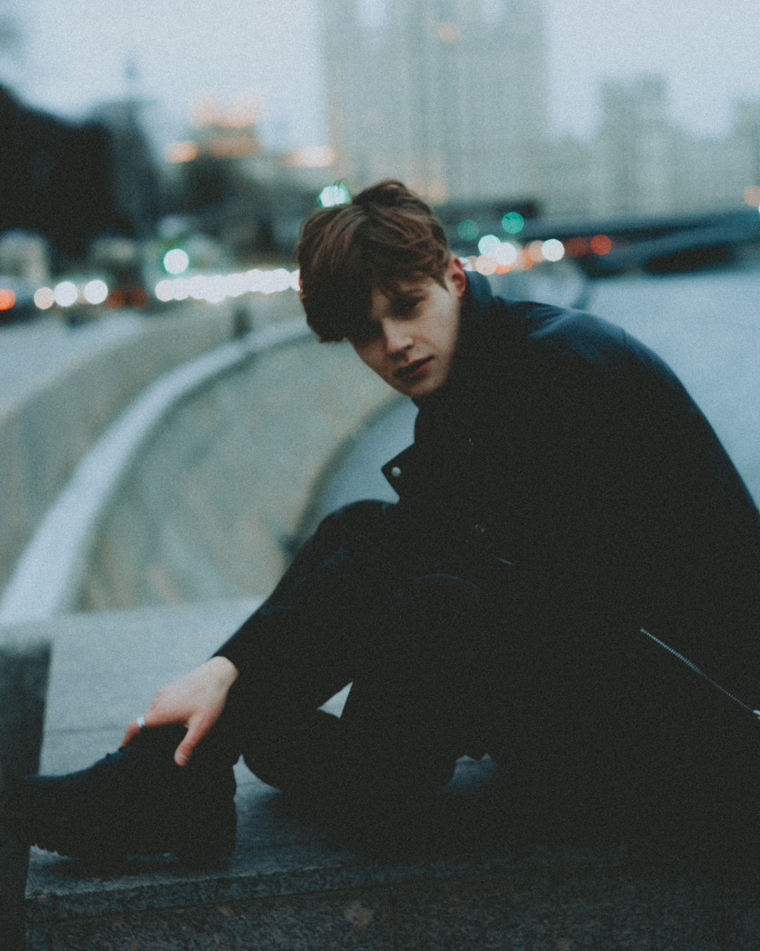 Мужской портрет на улице