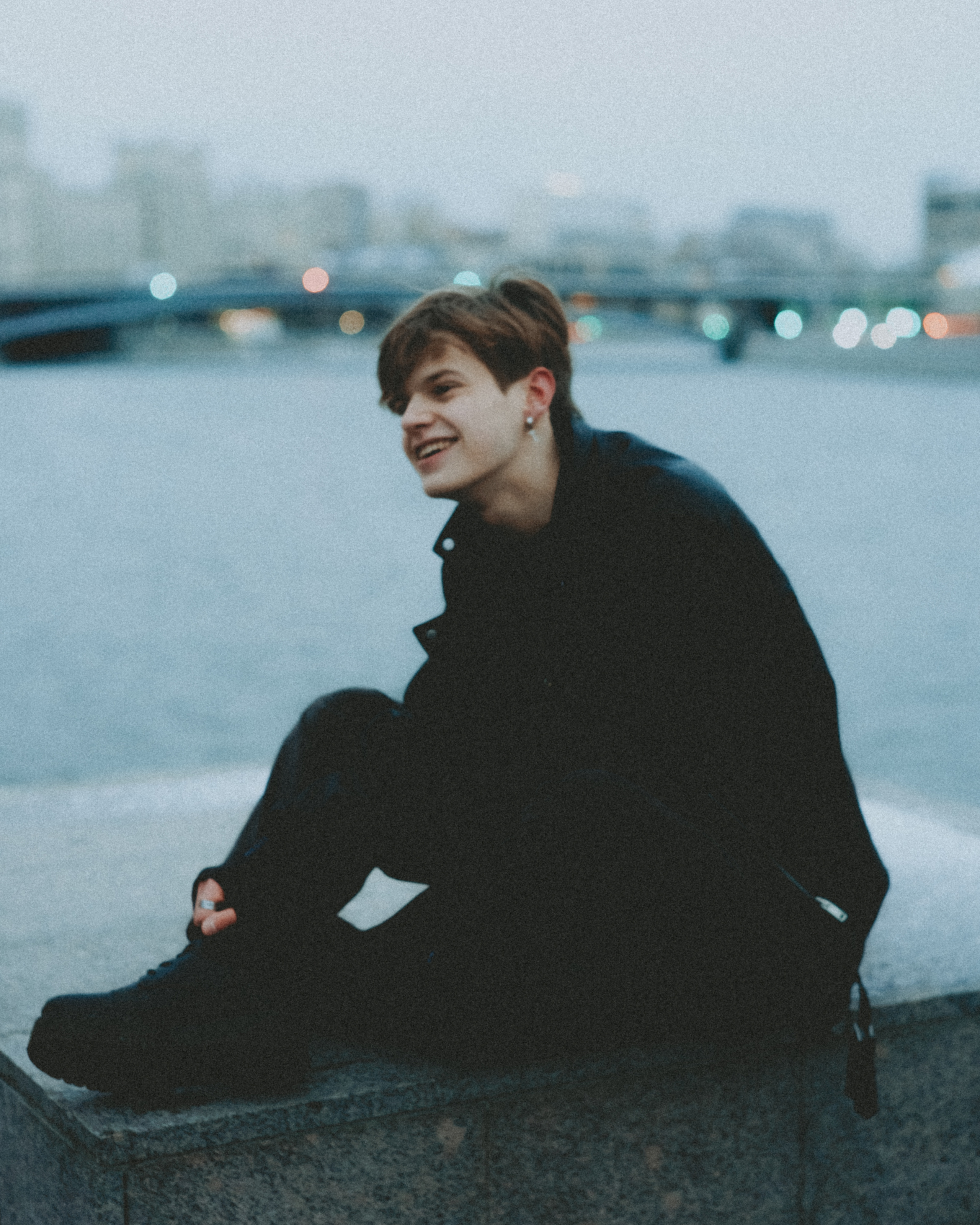 Мужской портрет на улице