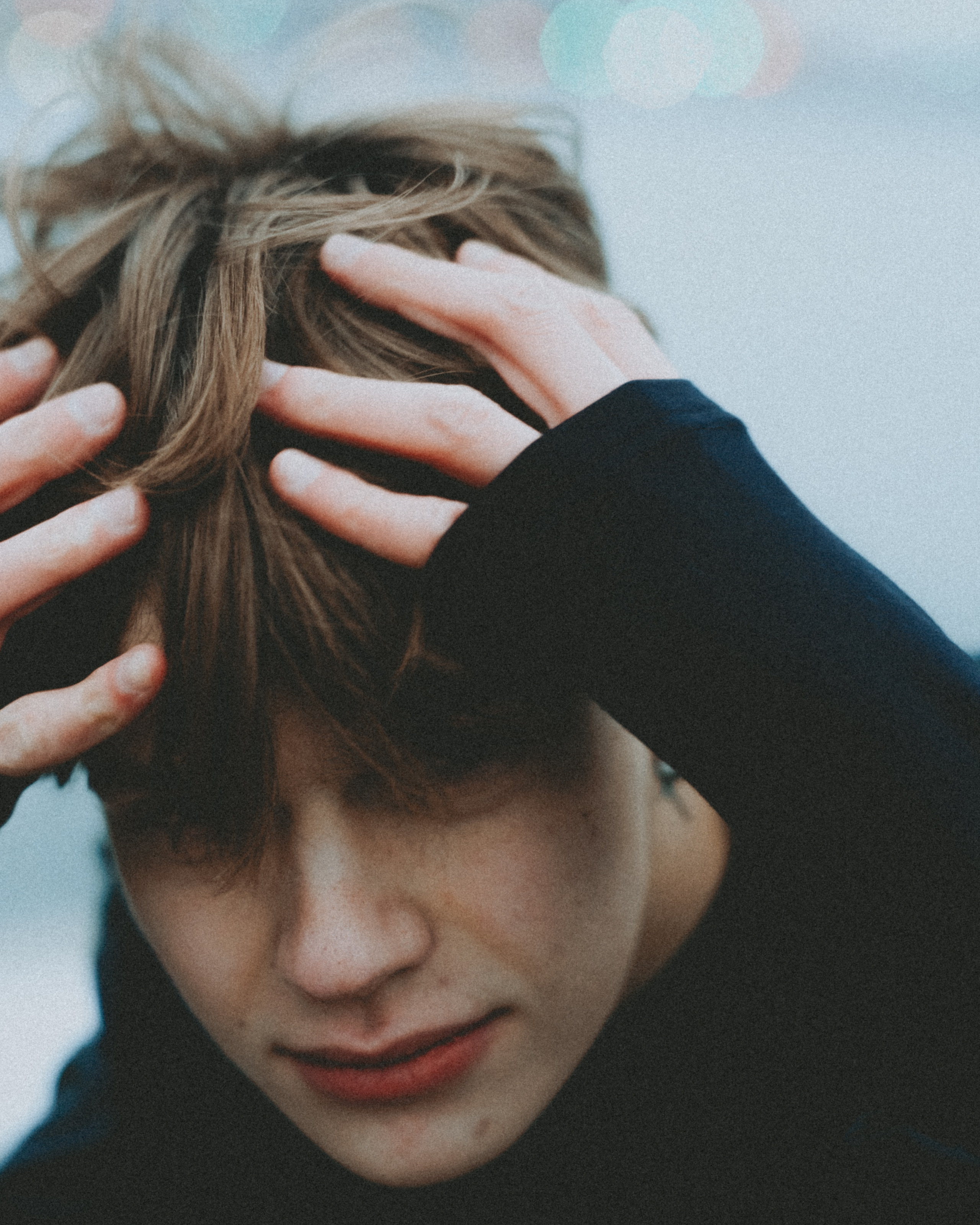 Мужской портрет на улице