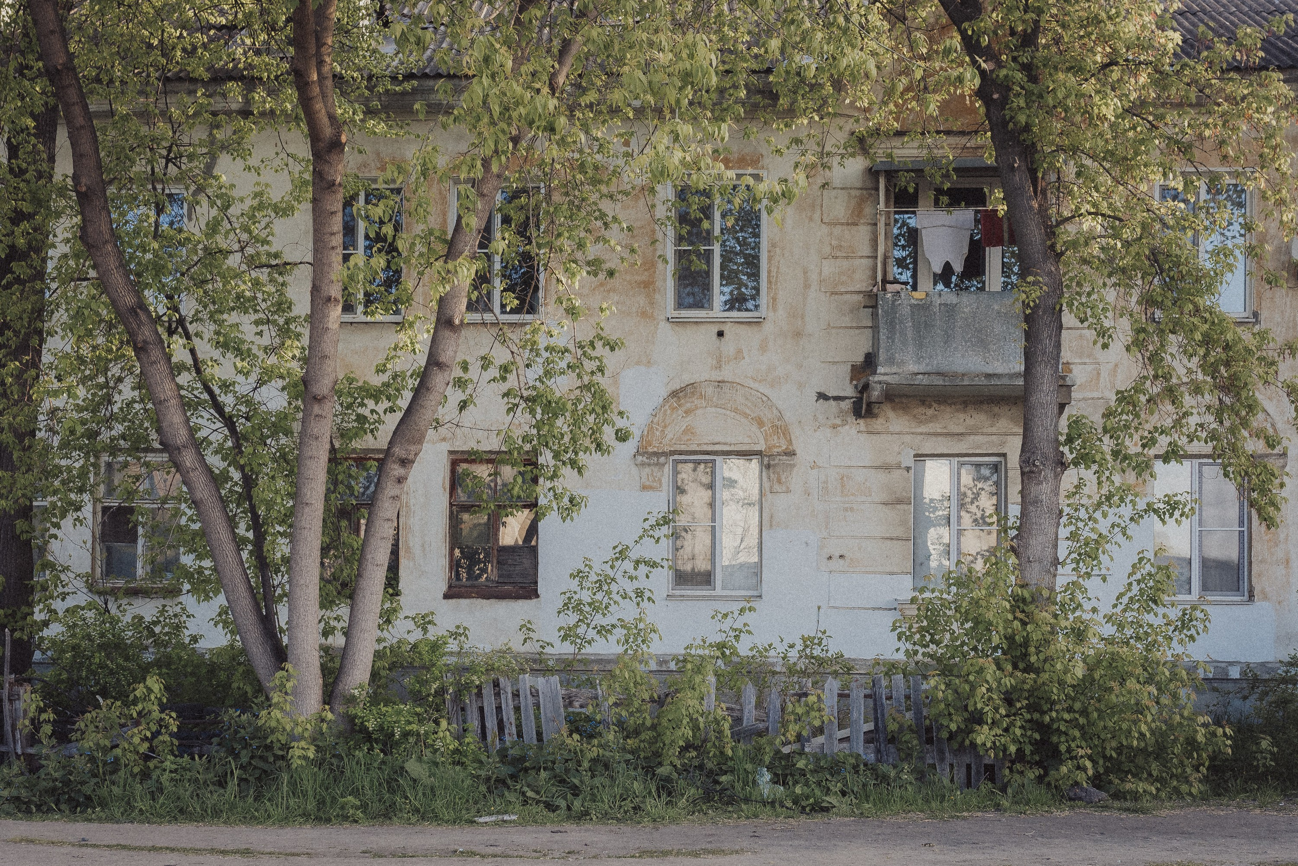 Проект #улицыгорода. Ярославль, ул. Карла Либкнехта. Документальный фотограф Илья Тихановский